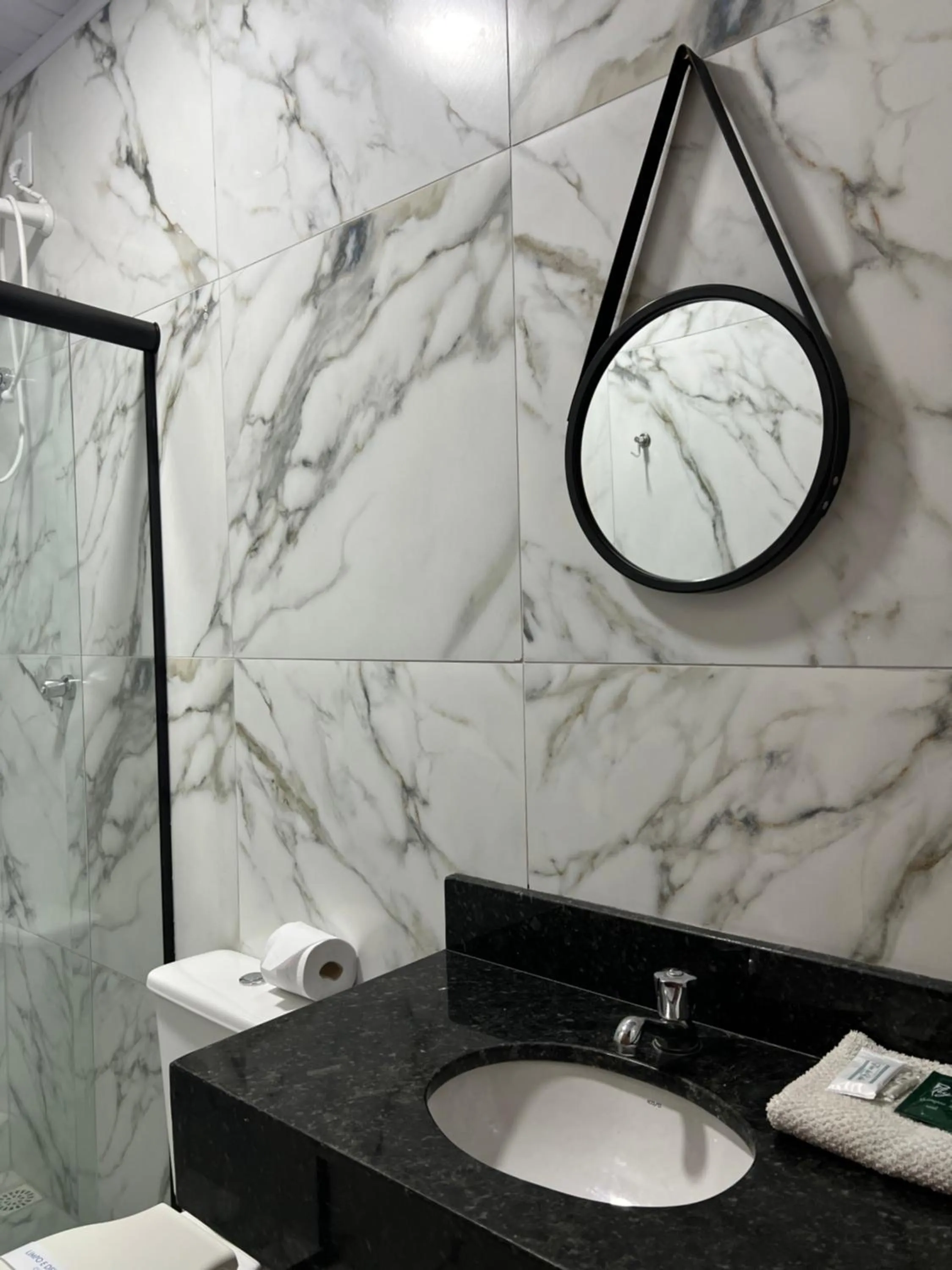 Bathroom in Hotel Pousada Colliseu