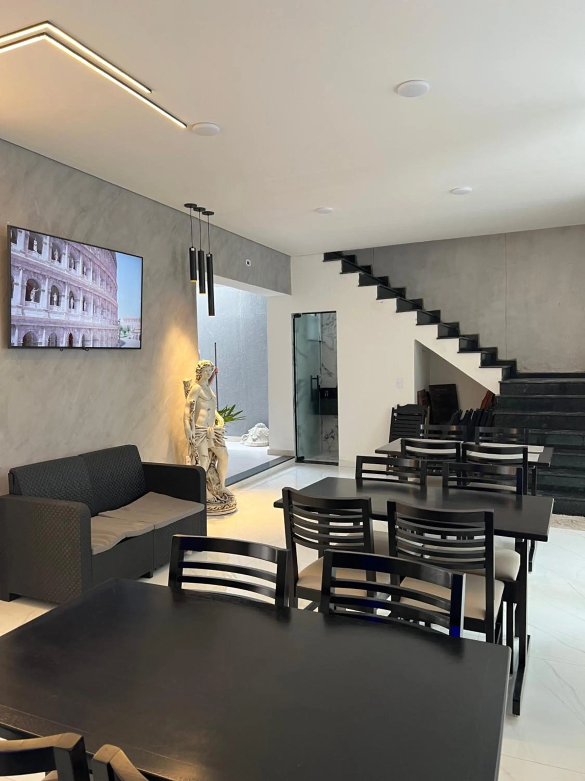 TV and multimedia in Hotel Pousada Colliseu