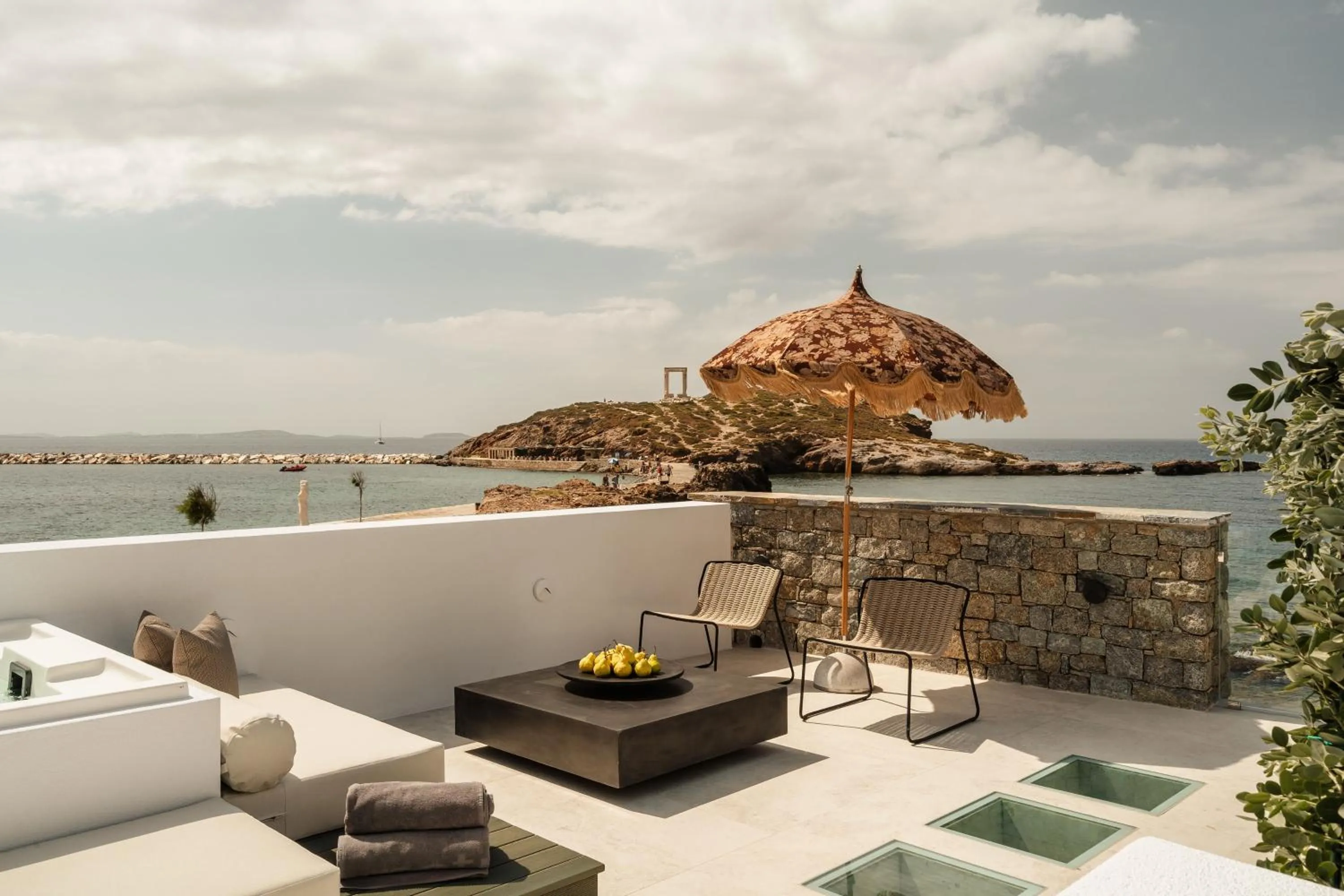 Nearby landmark in Naxos Rhyton