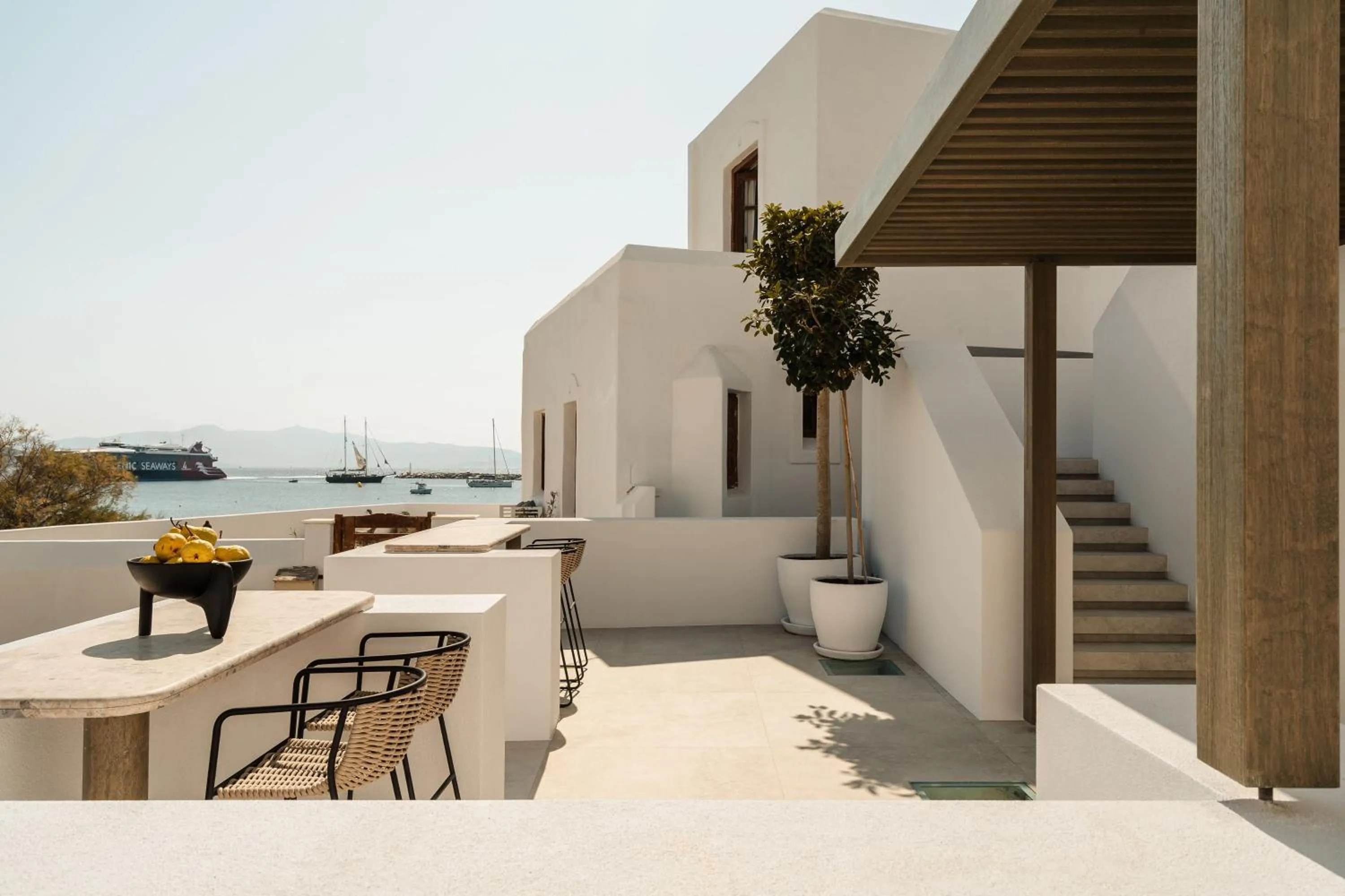 Property building in Naxos Rhyton