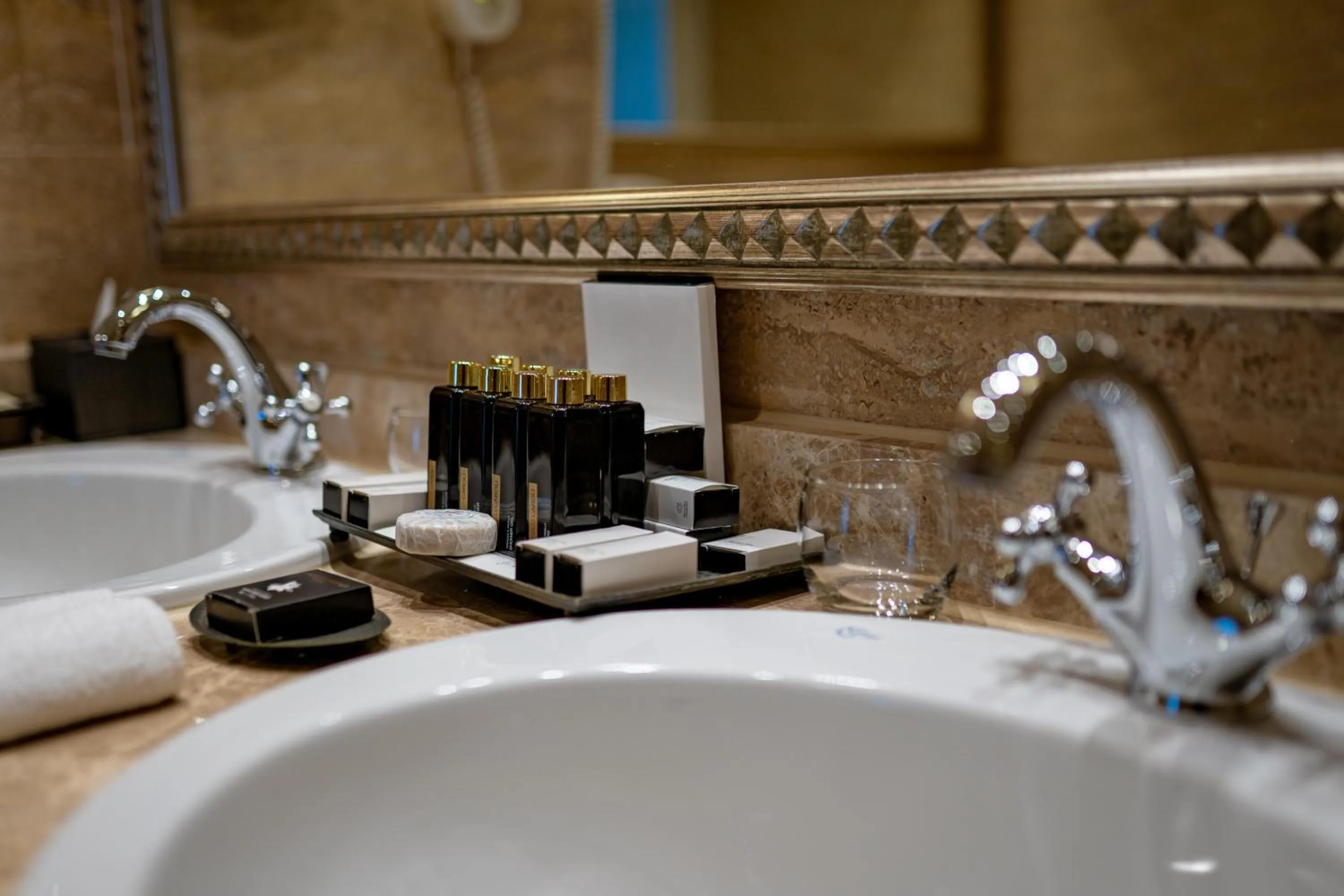 Bathroom in Baron Palace Sahl Hasheesh