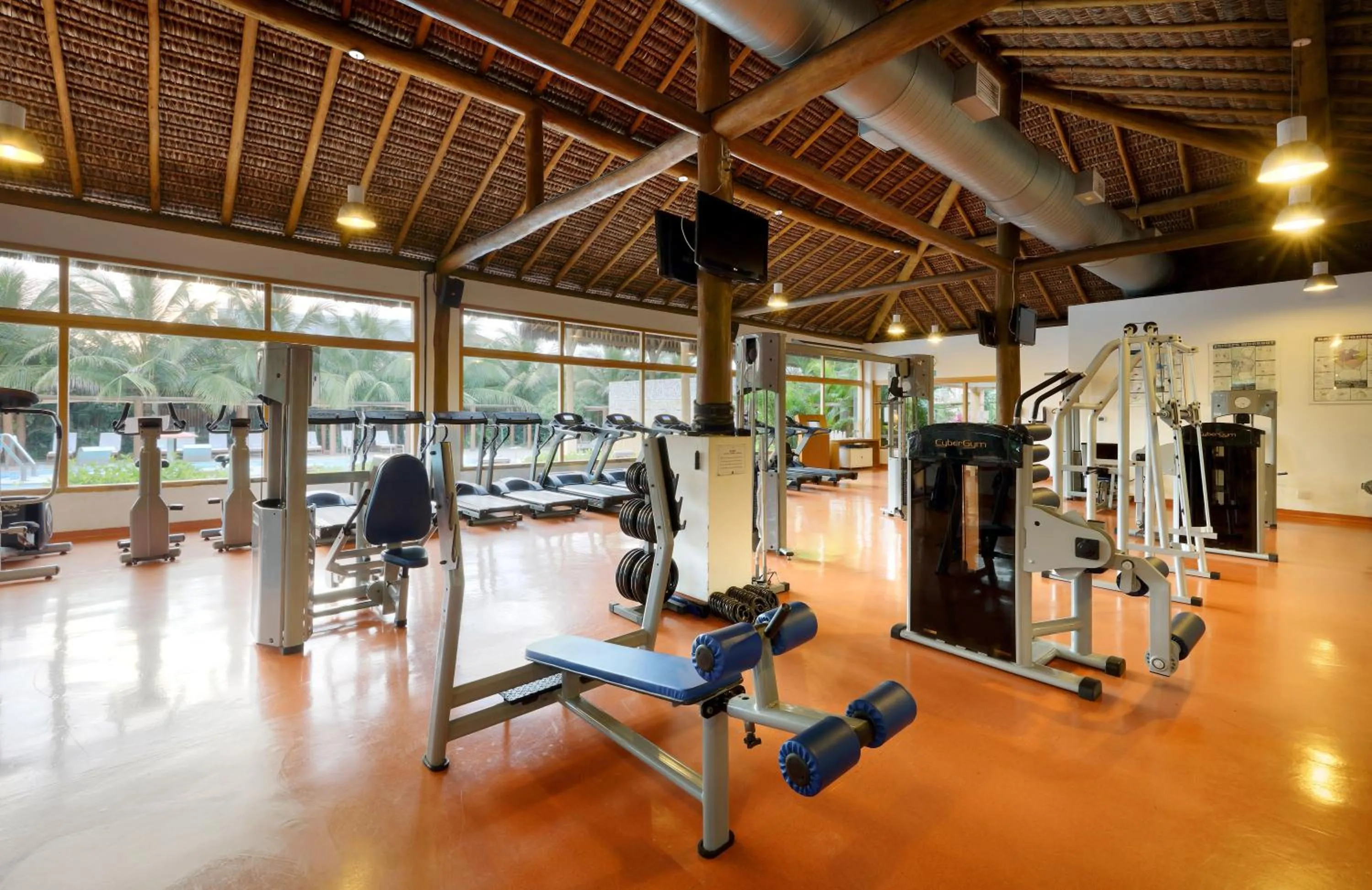 Fitness centre/facilities in The Signature Level at Grand Palladium Imbassaí Resort & Spa
