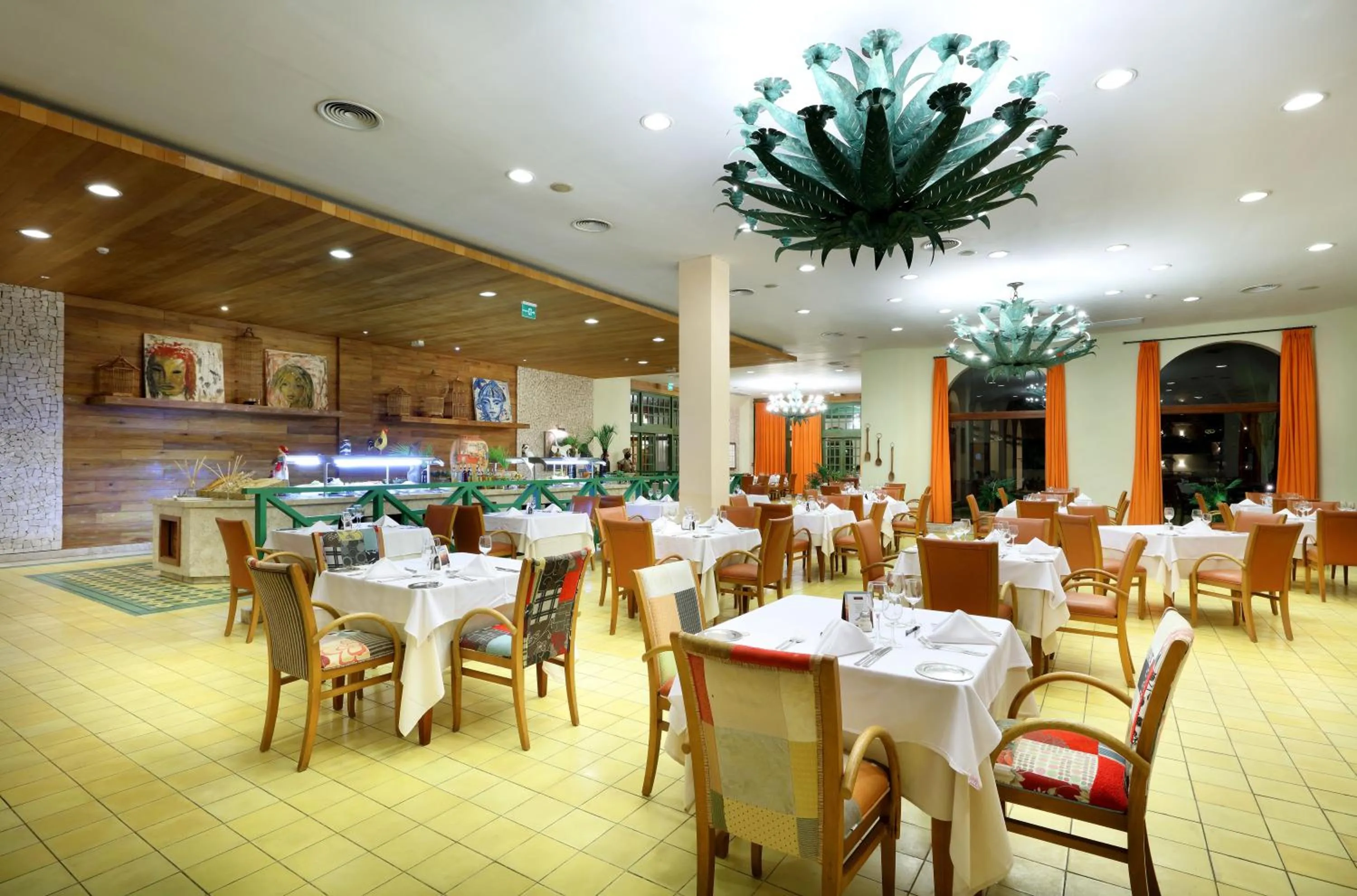 Restaurant/places to eat in The Signature Level at Grand Palladium Imbassaí Resort & Spa