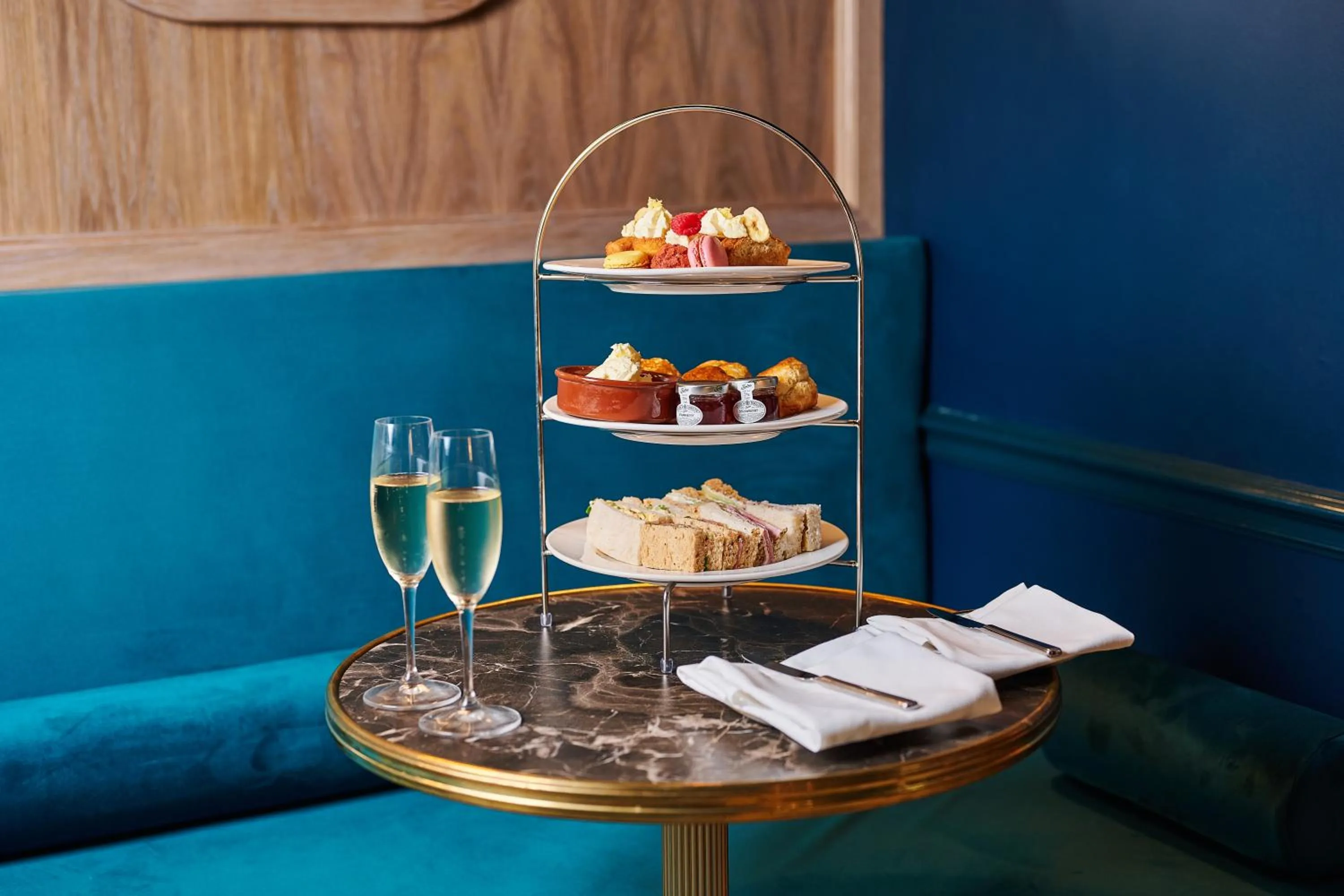 Food in Milford Hall Salisbury