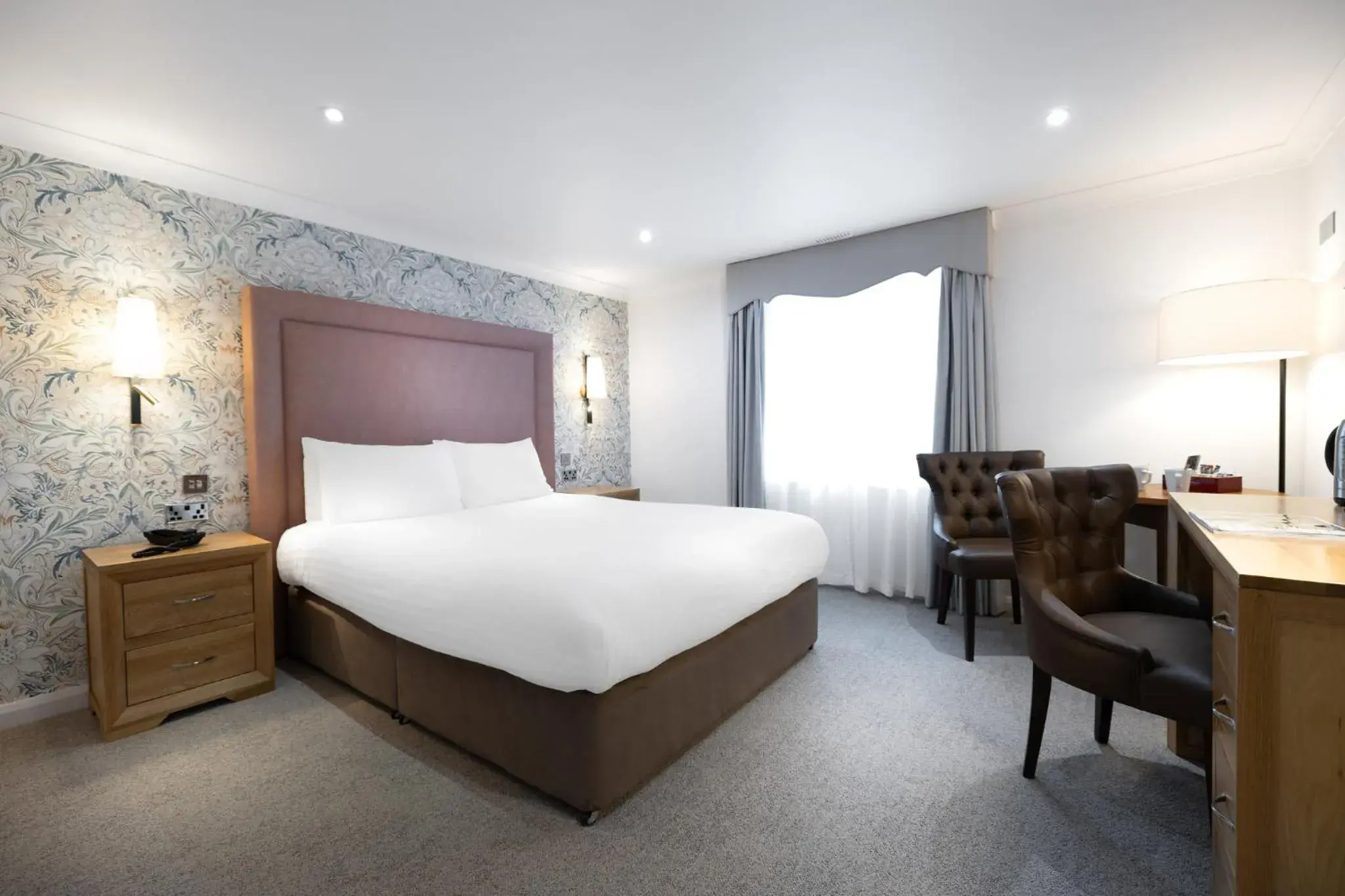 Premium King Room in Milford Hall Salisbury Premium King Room in Milford Hall Salisbury