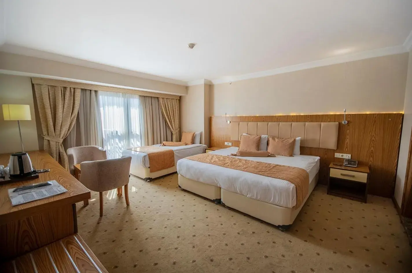 Triple Room with Bath in NK Hotel Triple Room with Bath in NK Hotel