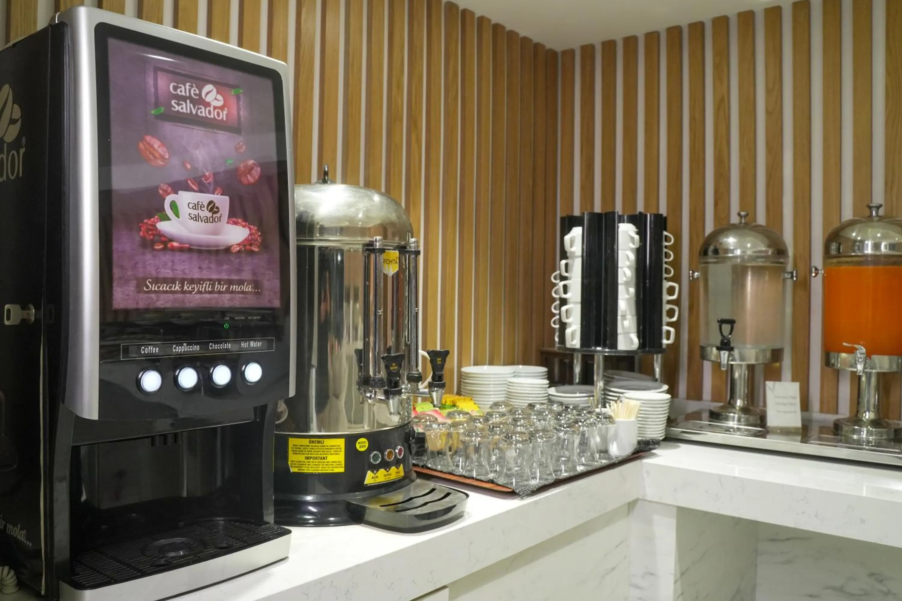 Restaurant/places to eat in NK Hotel