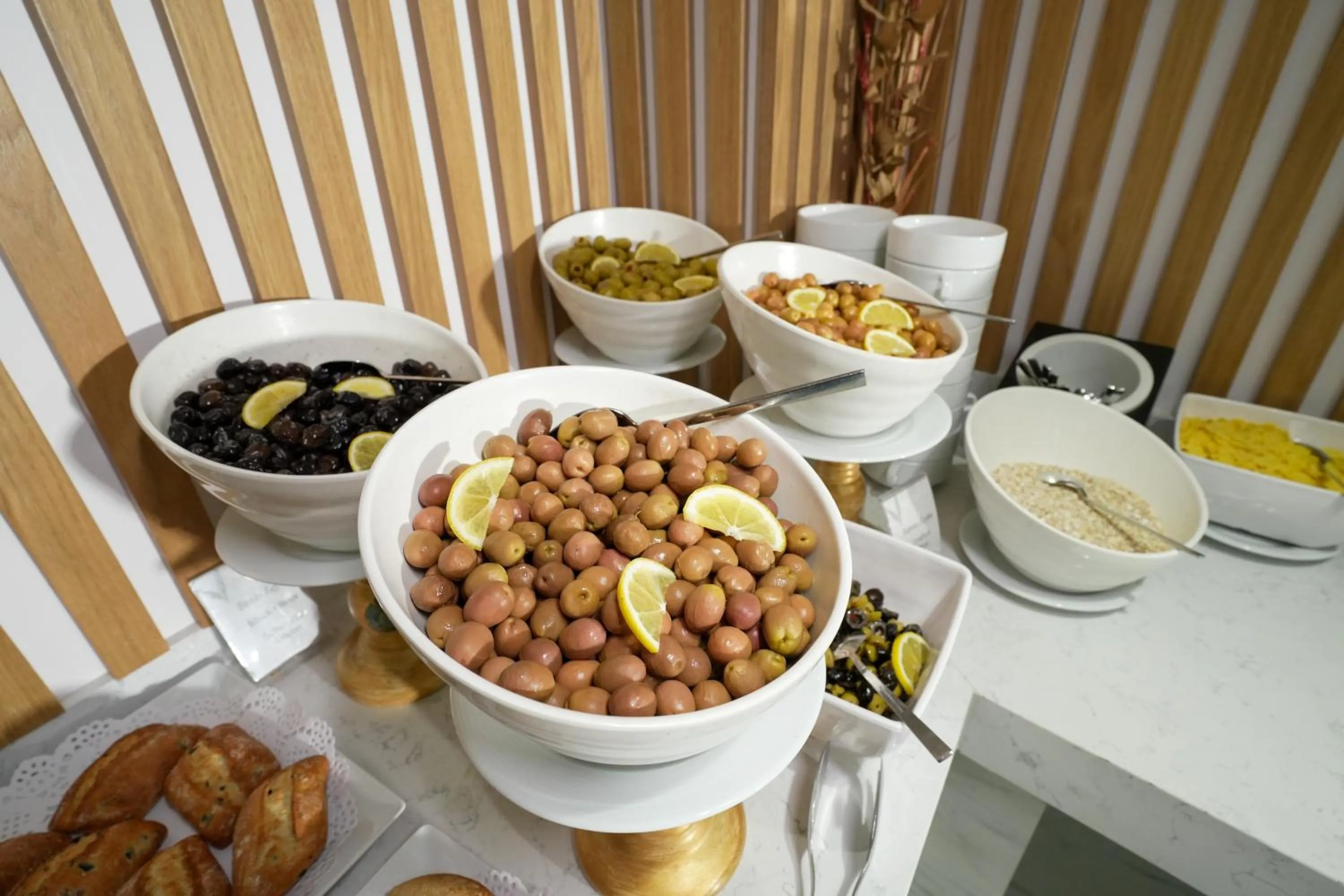 Restaurant/places to eat in NK Hotel