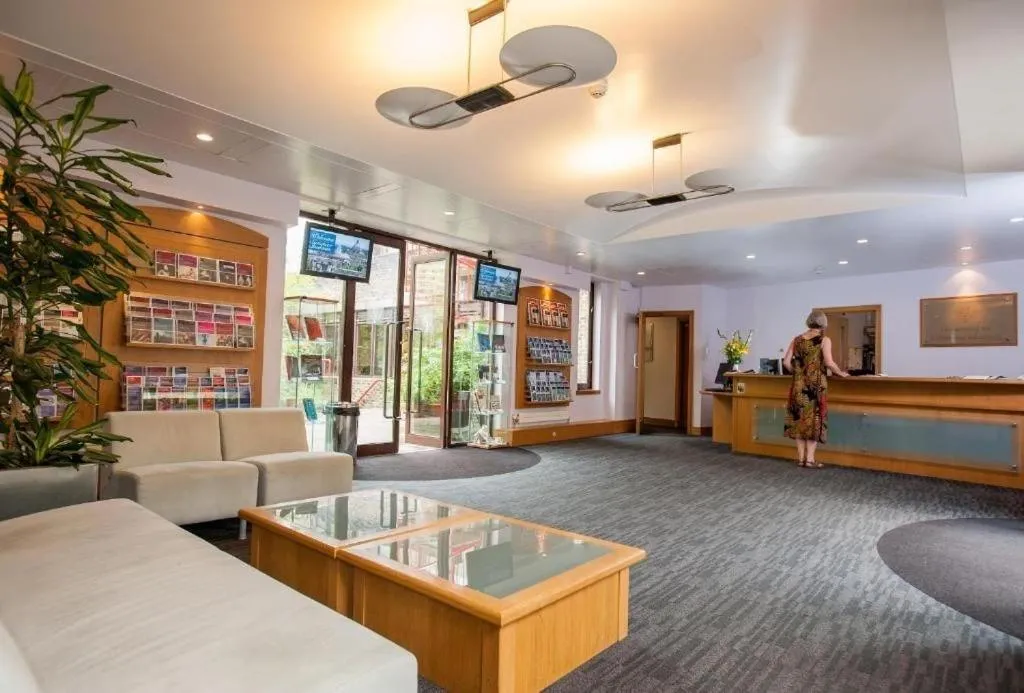 Living room in Rewley House University of Oxford