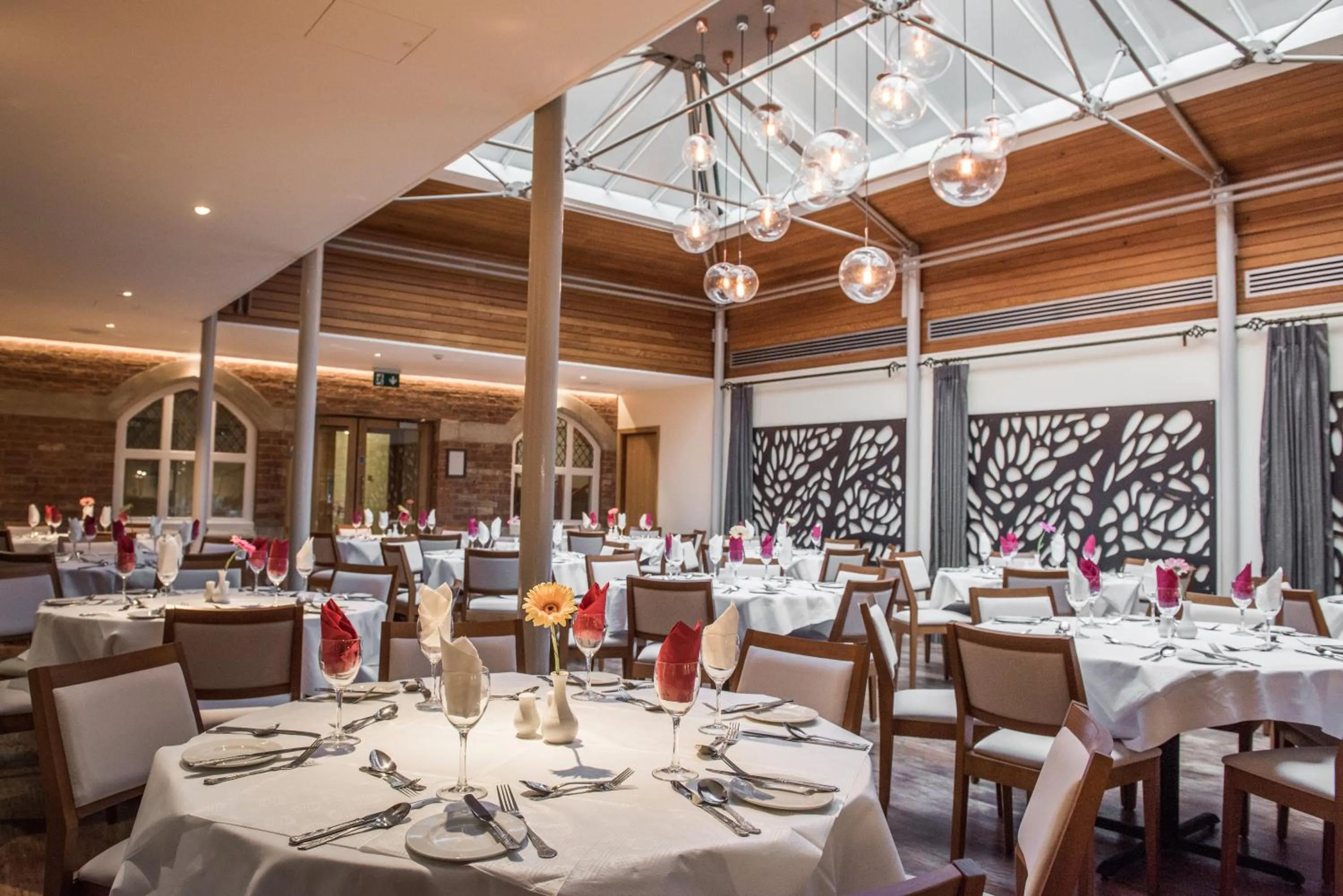 Restaurant/places to eat in Rewley House University of Oxford