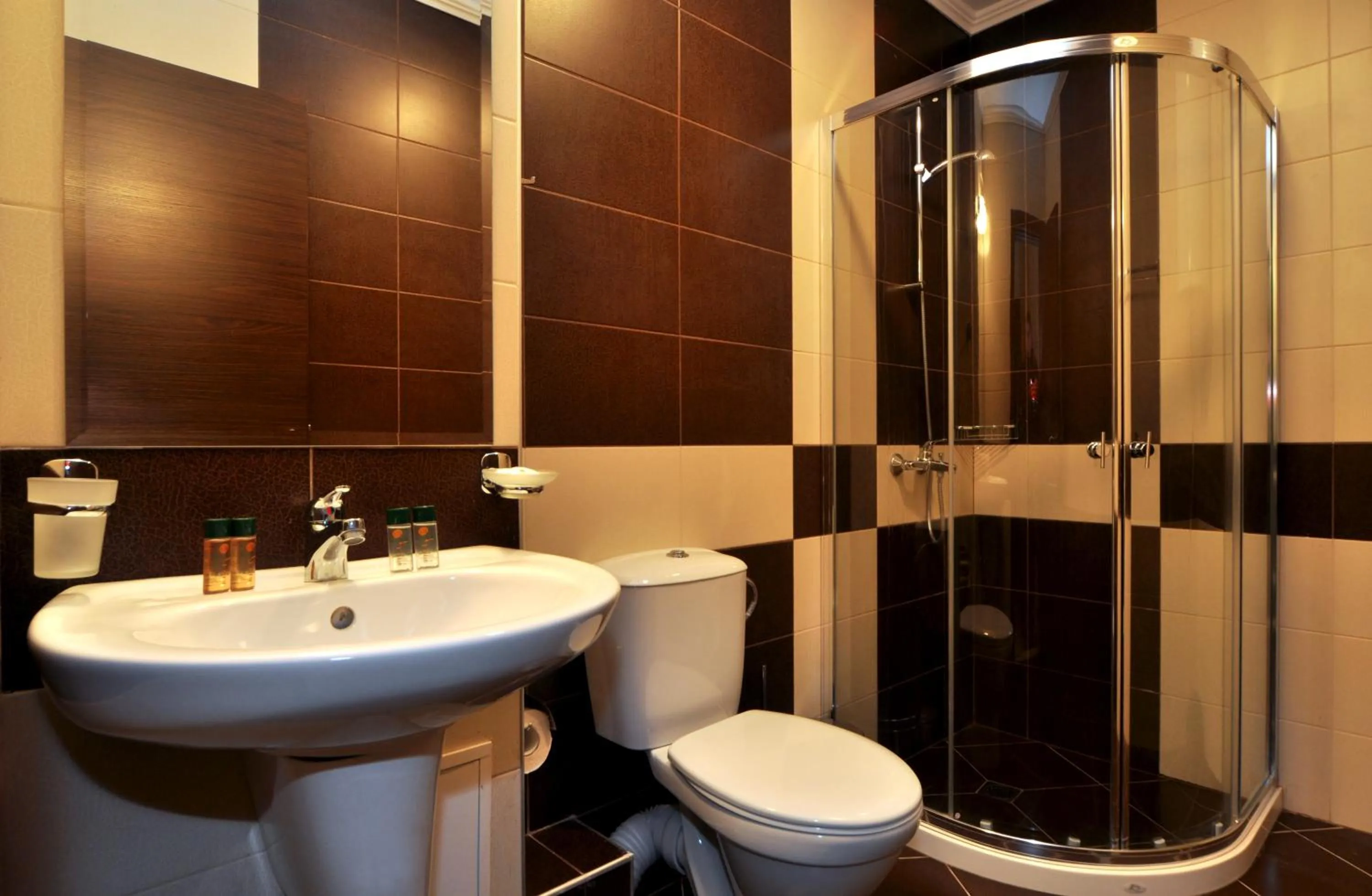 Bathroom in Harmony Suites Jungle - Family Friendly Complex