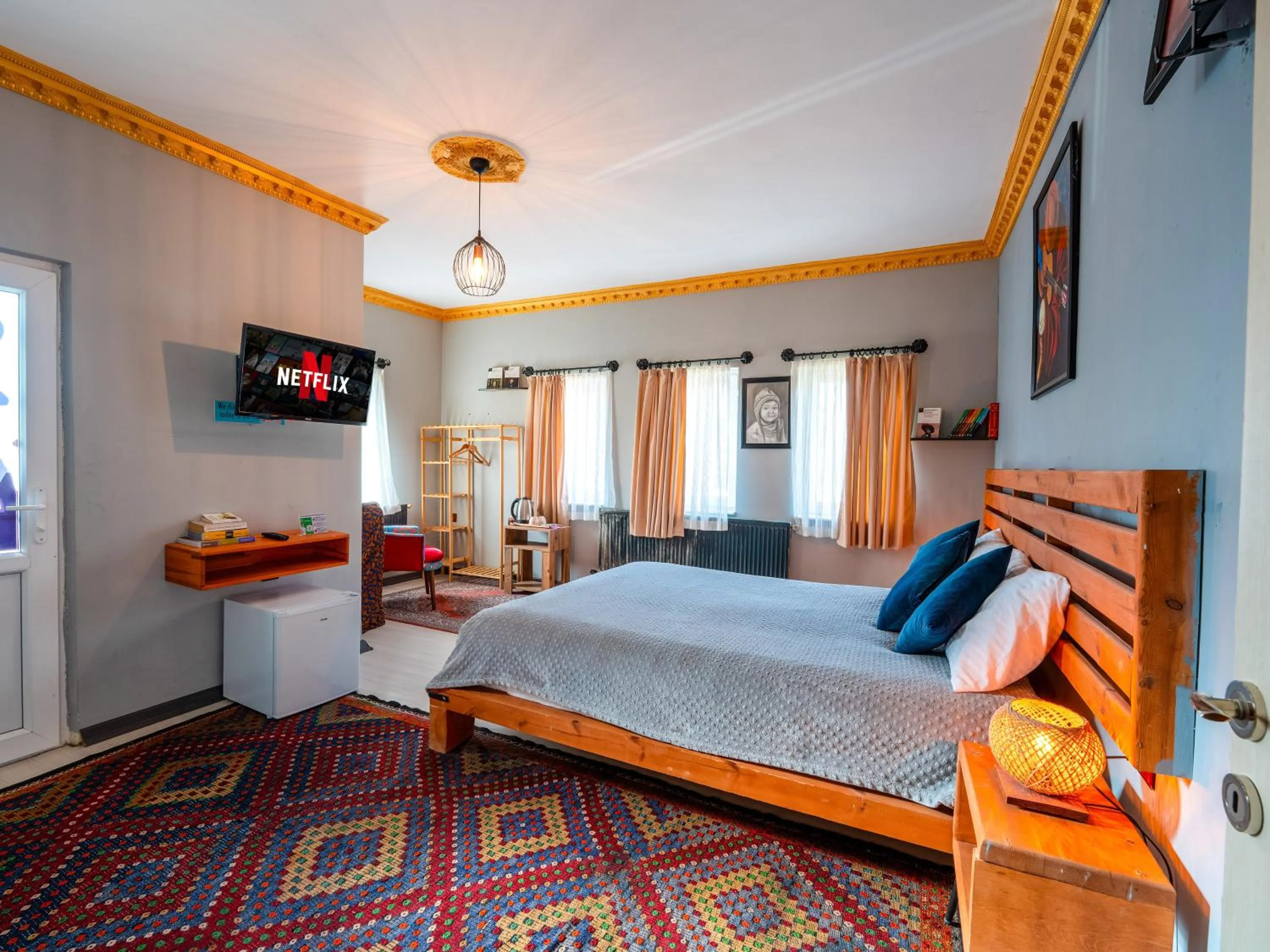 Photo of the whole room, Bed in Alpha Stone House