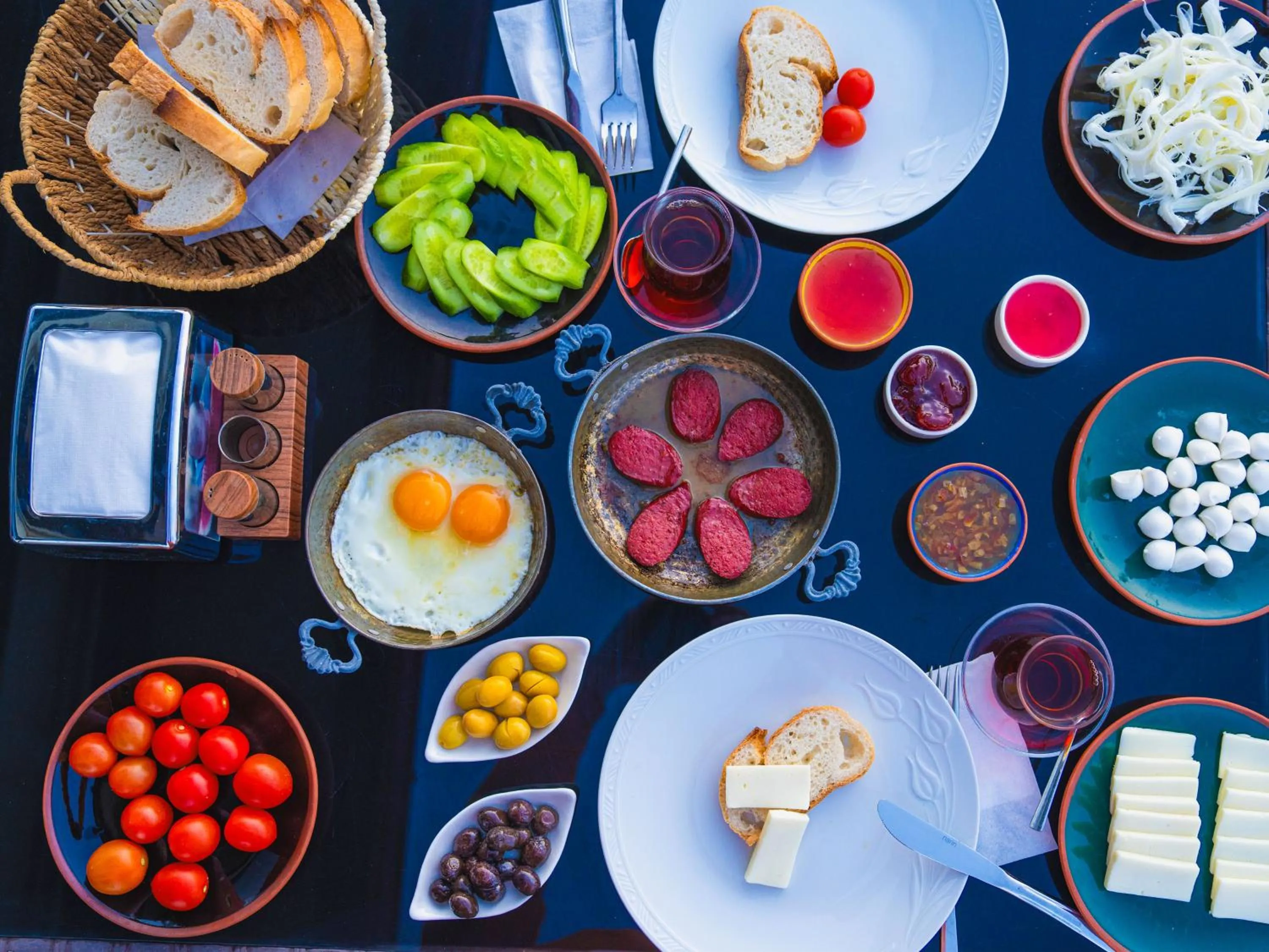 Breakfast in Alpha Stone House