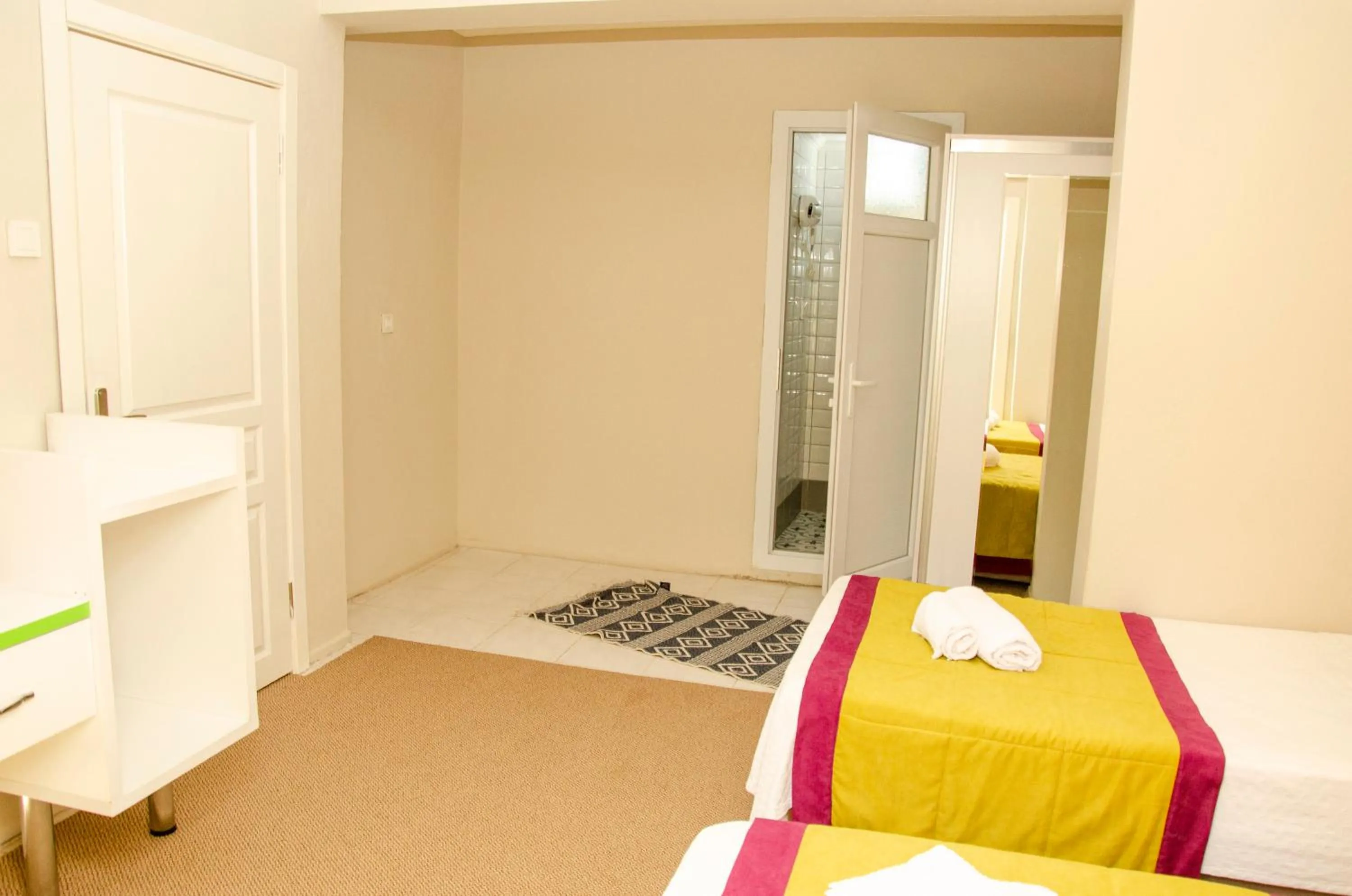 Bedroom, Bed in Ephesus Hera