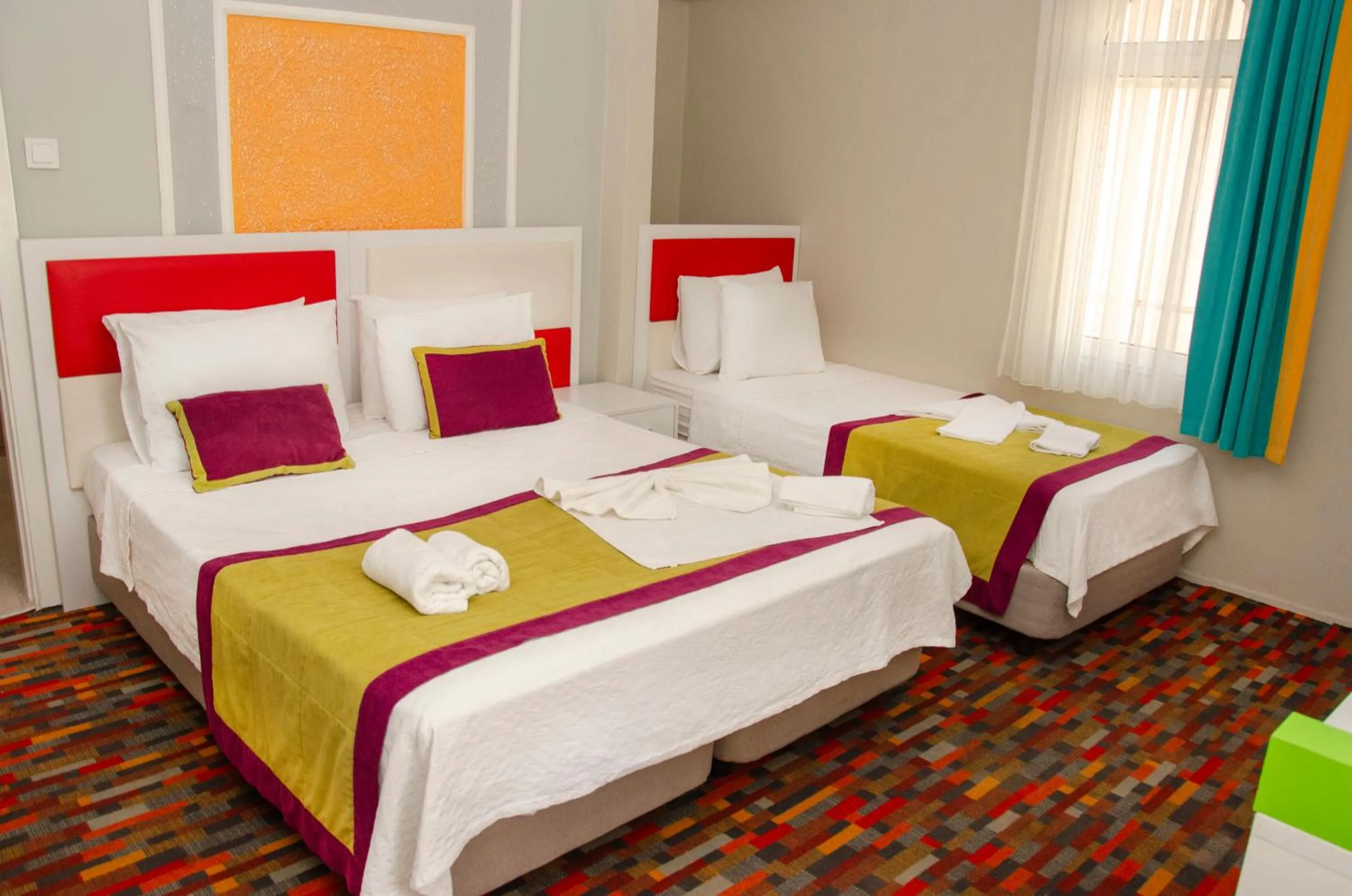 Photo of the whole room, Bed in Ephesus Hera