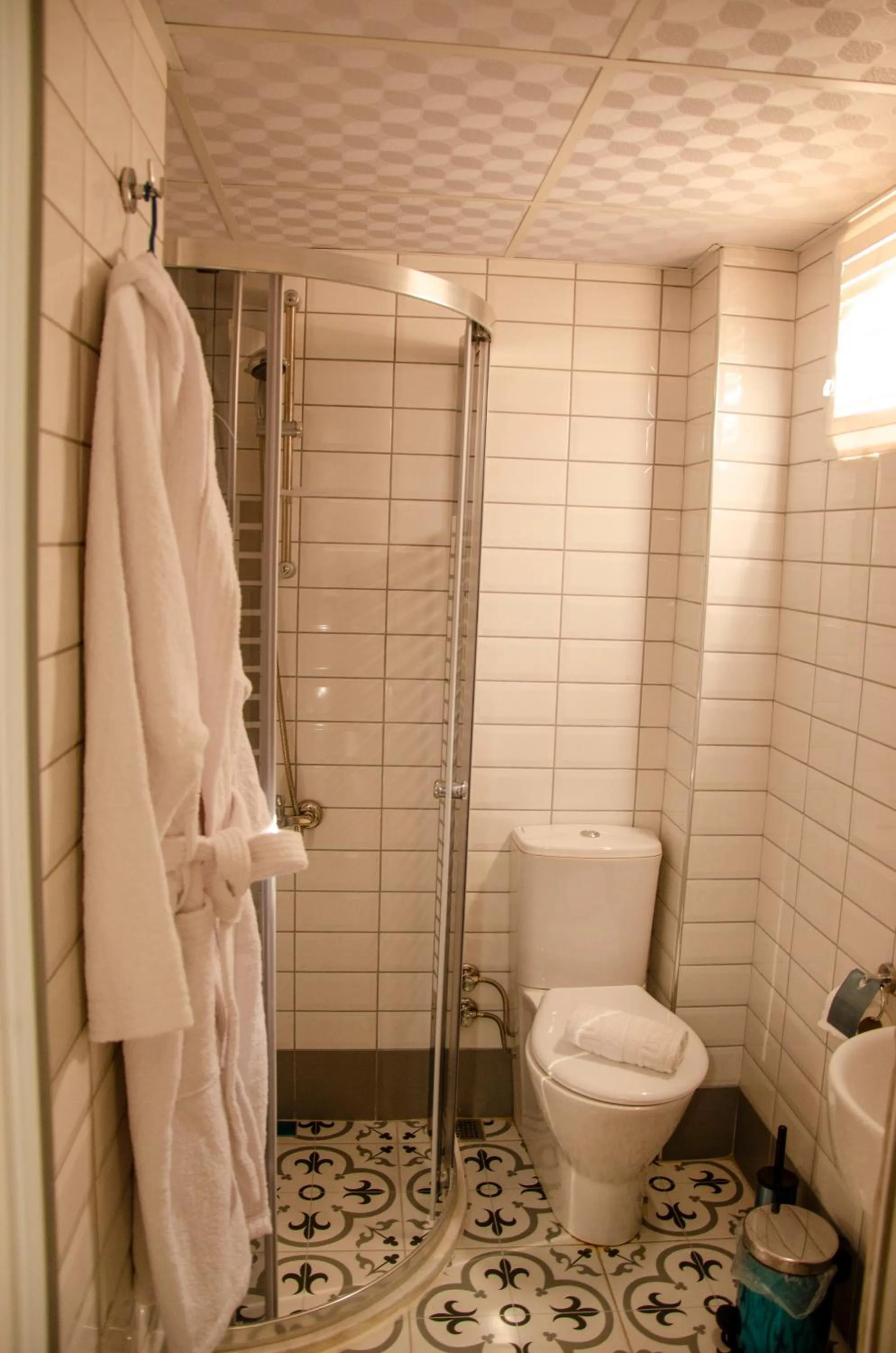 Shower in Ephesus Hera