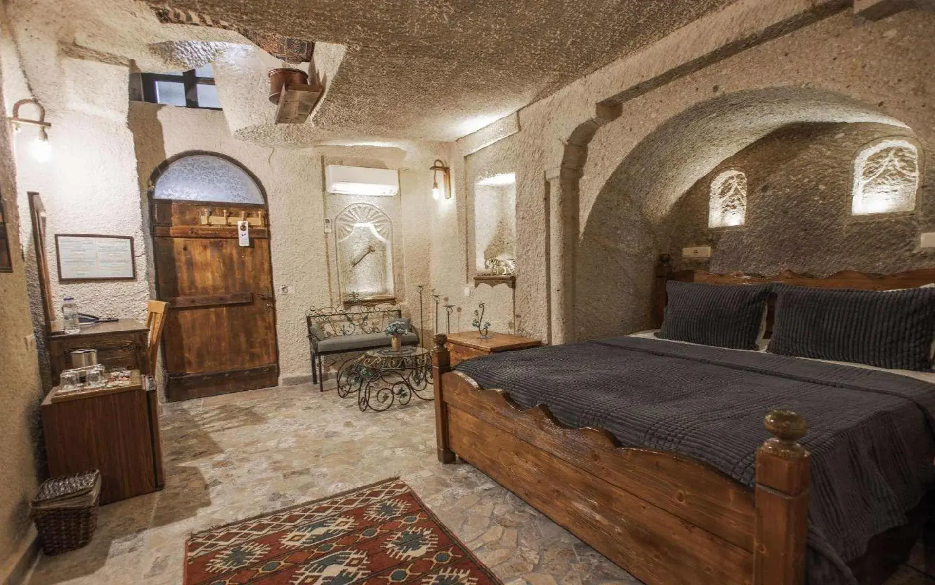 Deluxe Cave Room in Maccan Cave Hotel Deluxe Cave Room in Maccan Cave Hotel