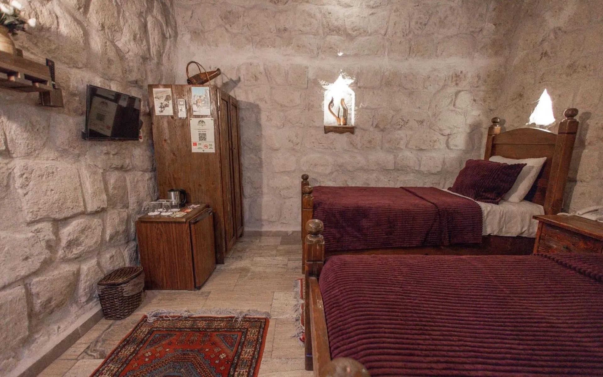 Bed in Maccan Cave Hotel