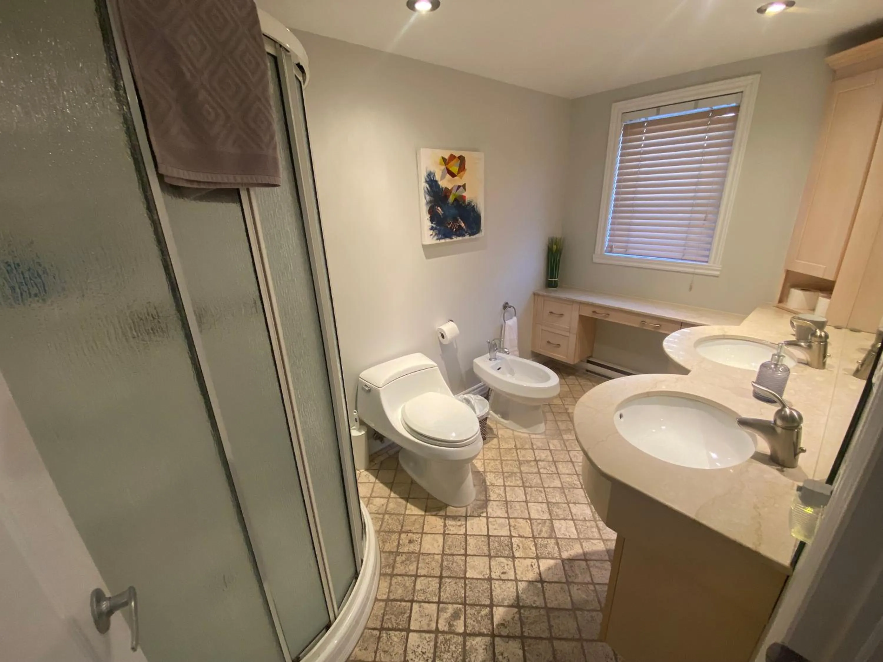 Shower in ApartHotelMontreal by Les Terrasses Saint Urbain 2225I2