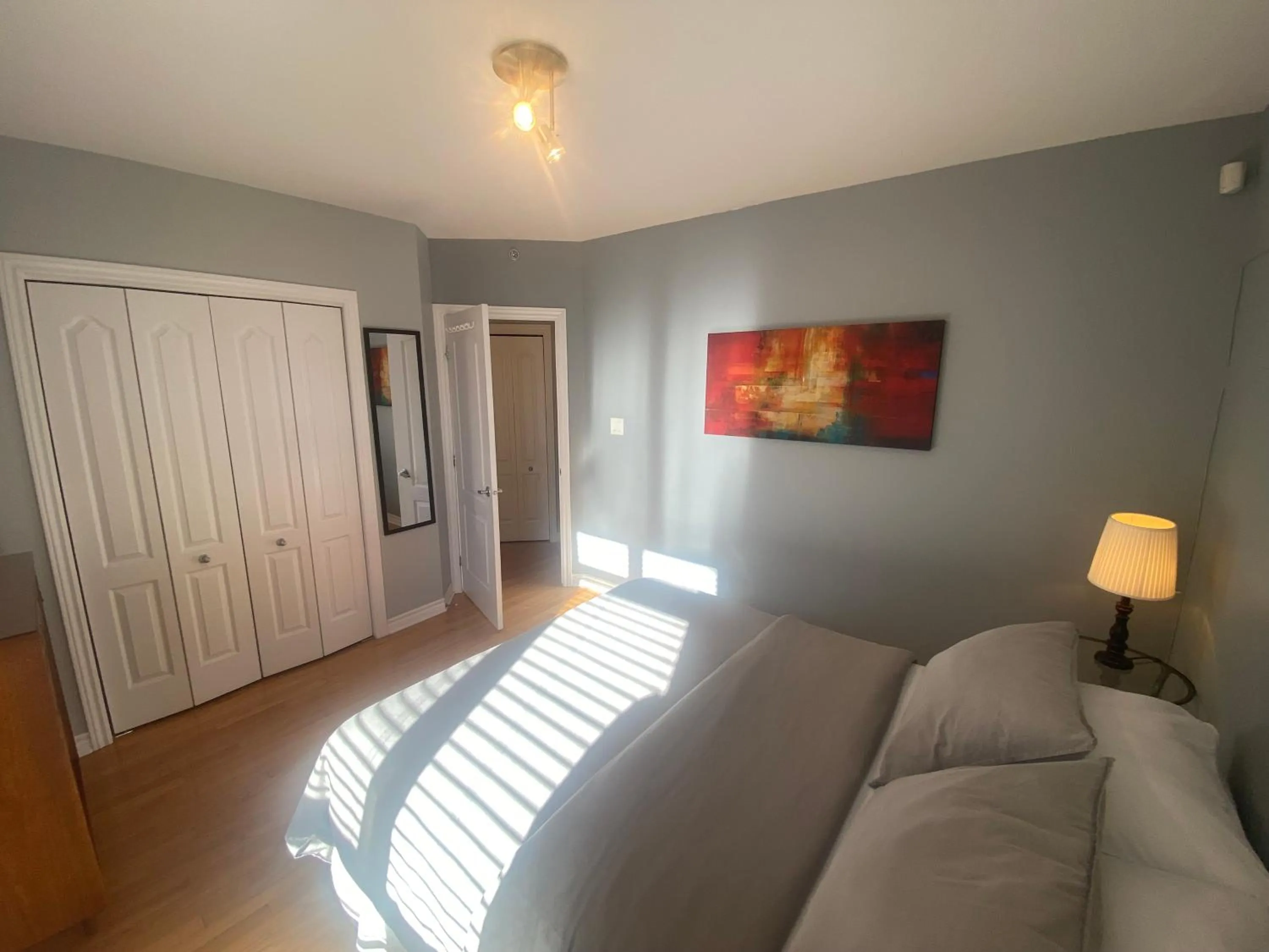 Bed in ApartHotelMontreal by Les Terrasses Saint Urbain 2225I2