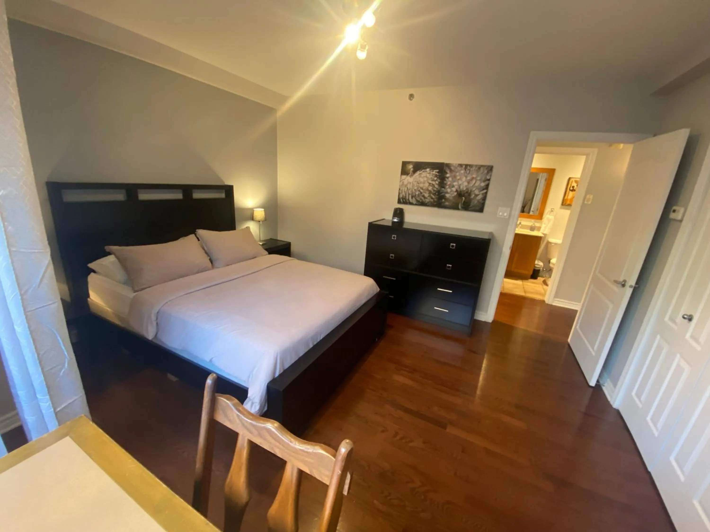 Bedroom, Bed in ApartHotelMontreal by Les Terrasses Saint Urbain 2225I2