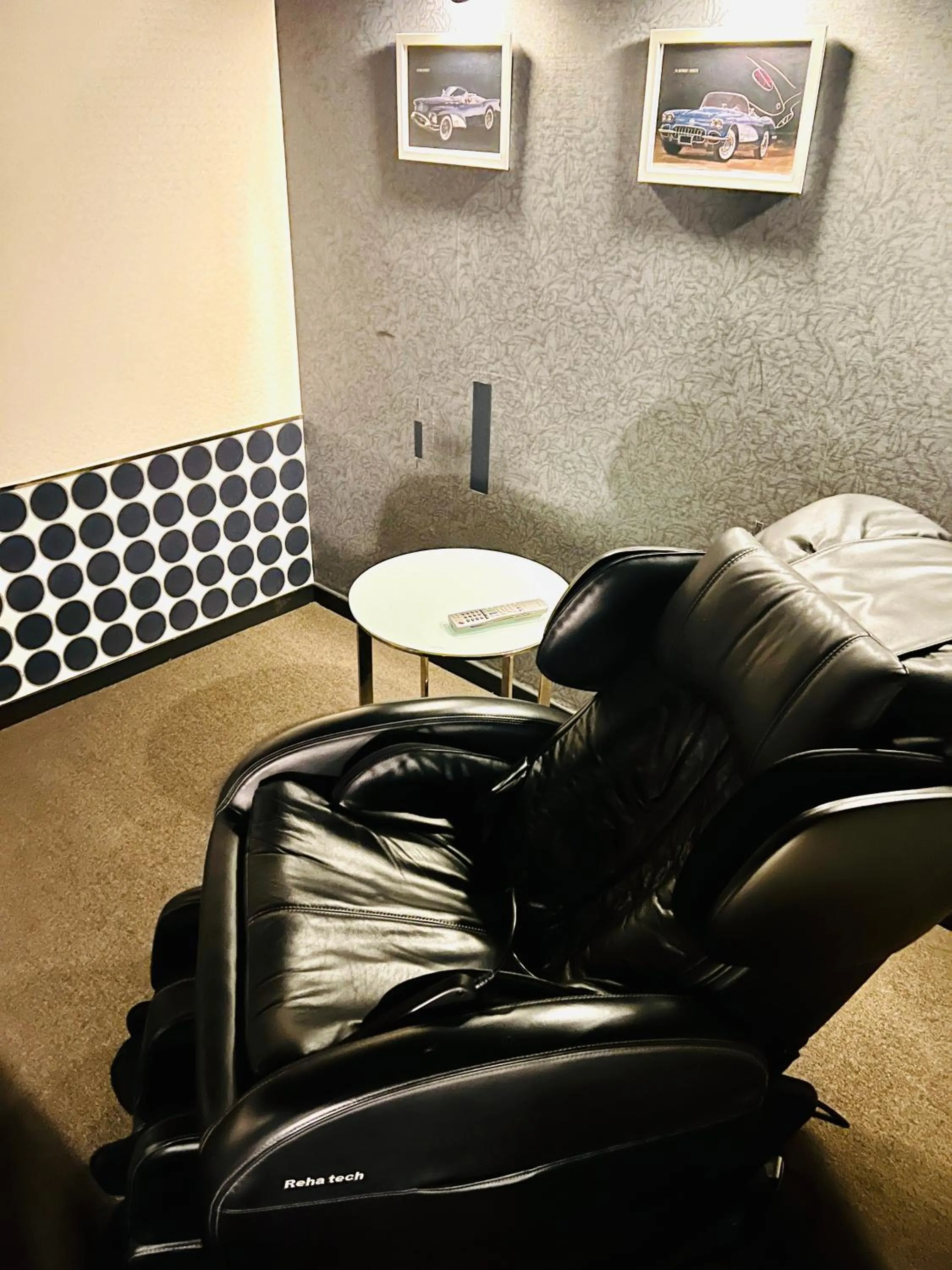 Seating area in ホテル CROWN MOTEL