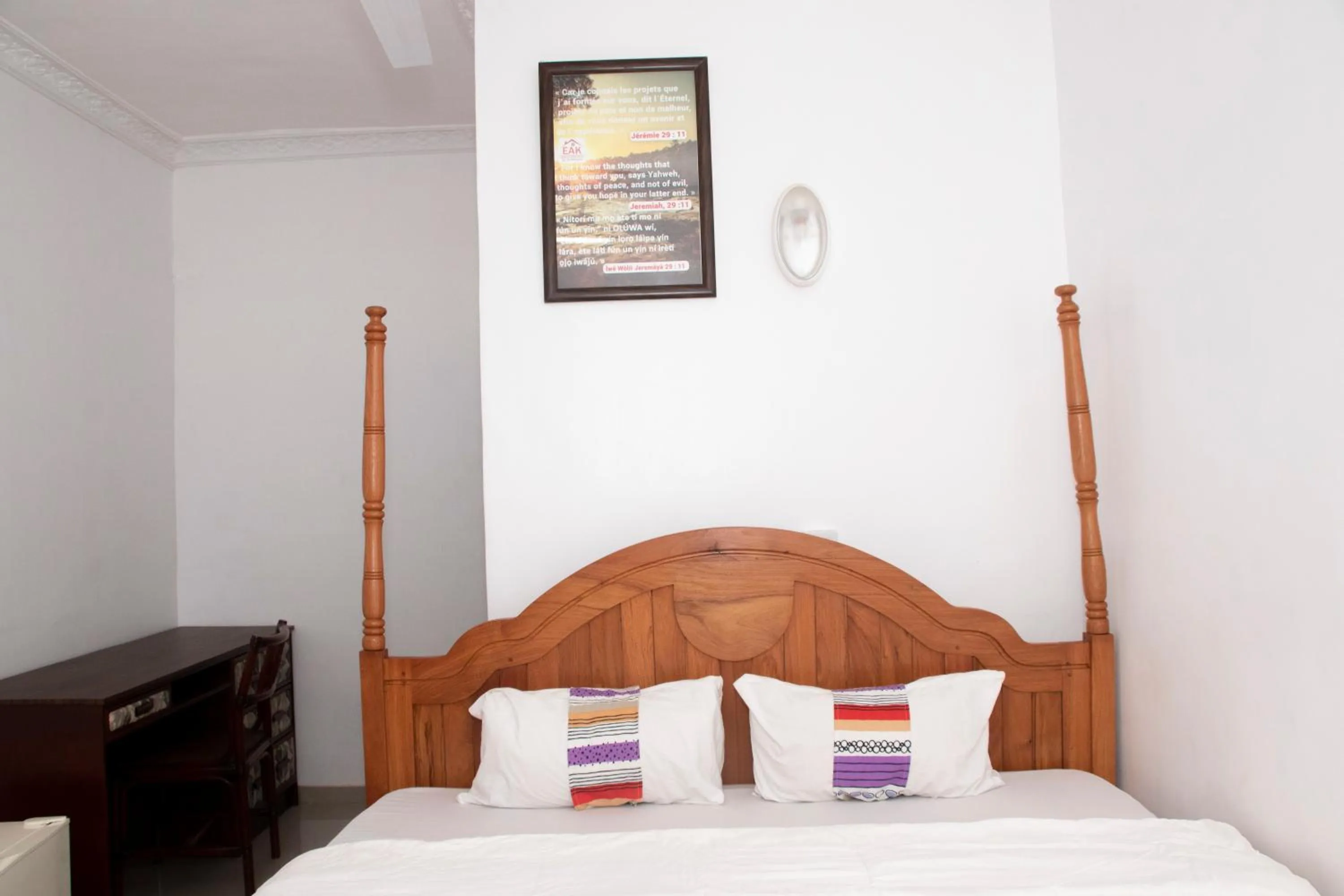 Bed in Alafia Hotel Ketou