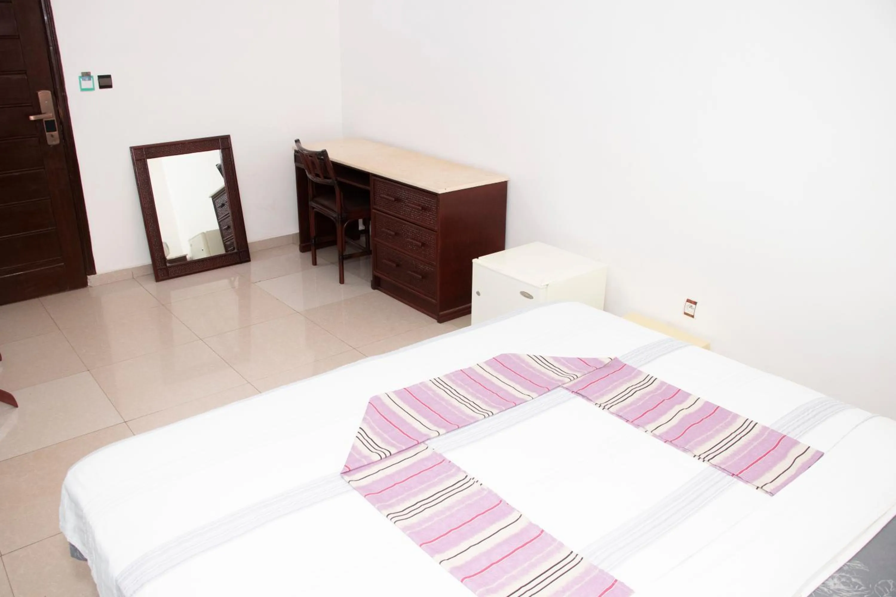 Bed in Alafia Hotel Ketou