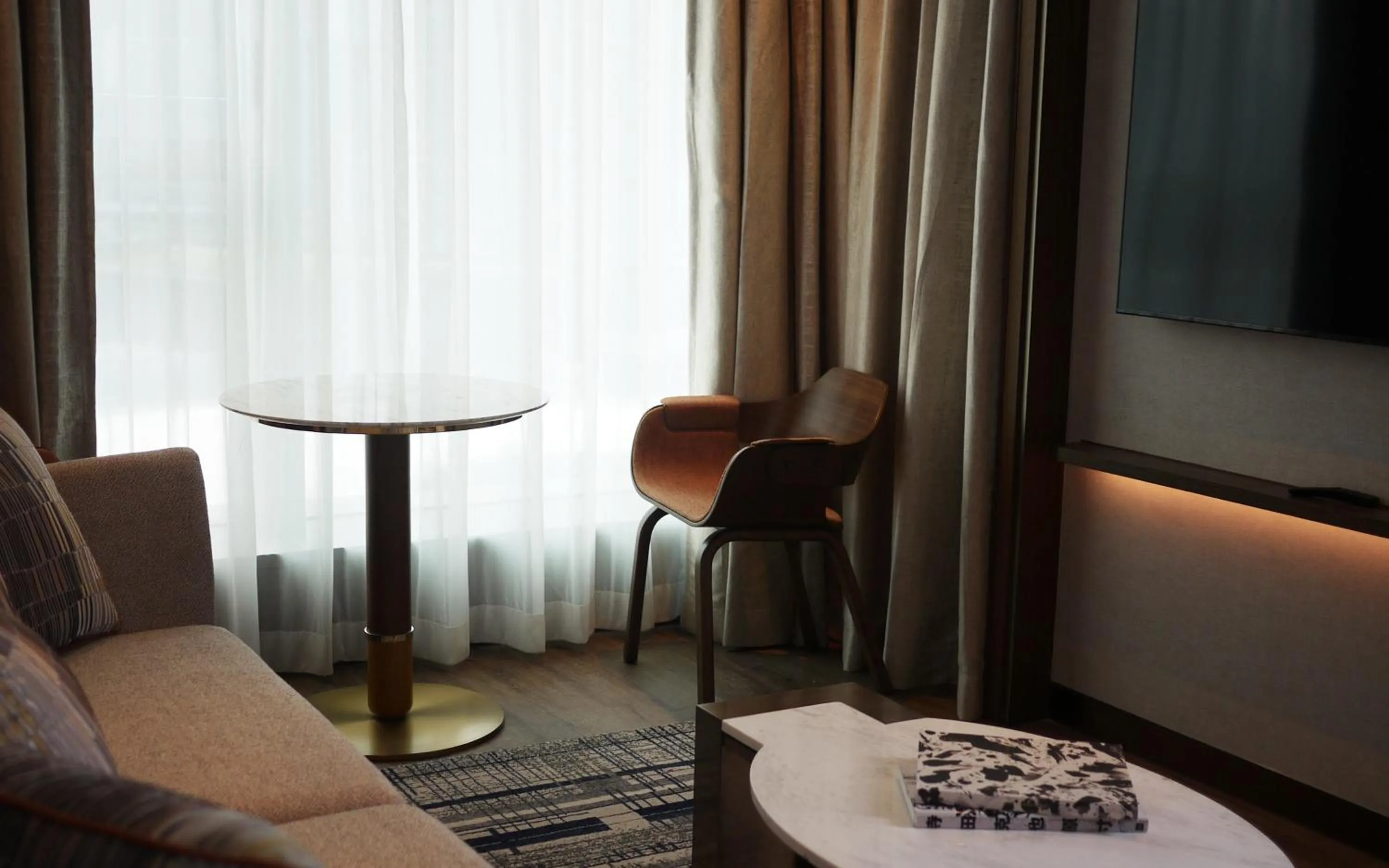 TV and multimedia in Dorsett Kai Tak