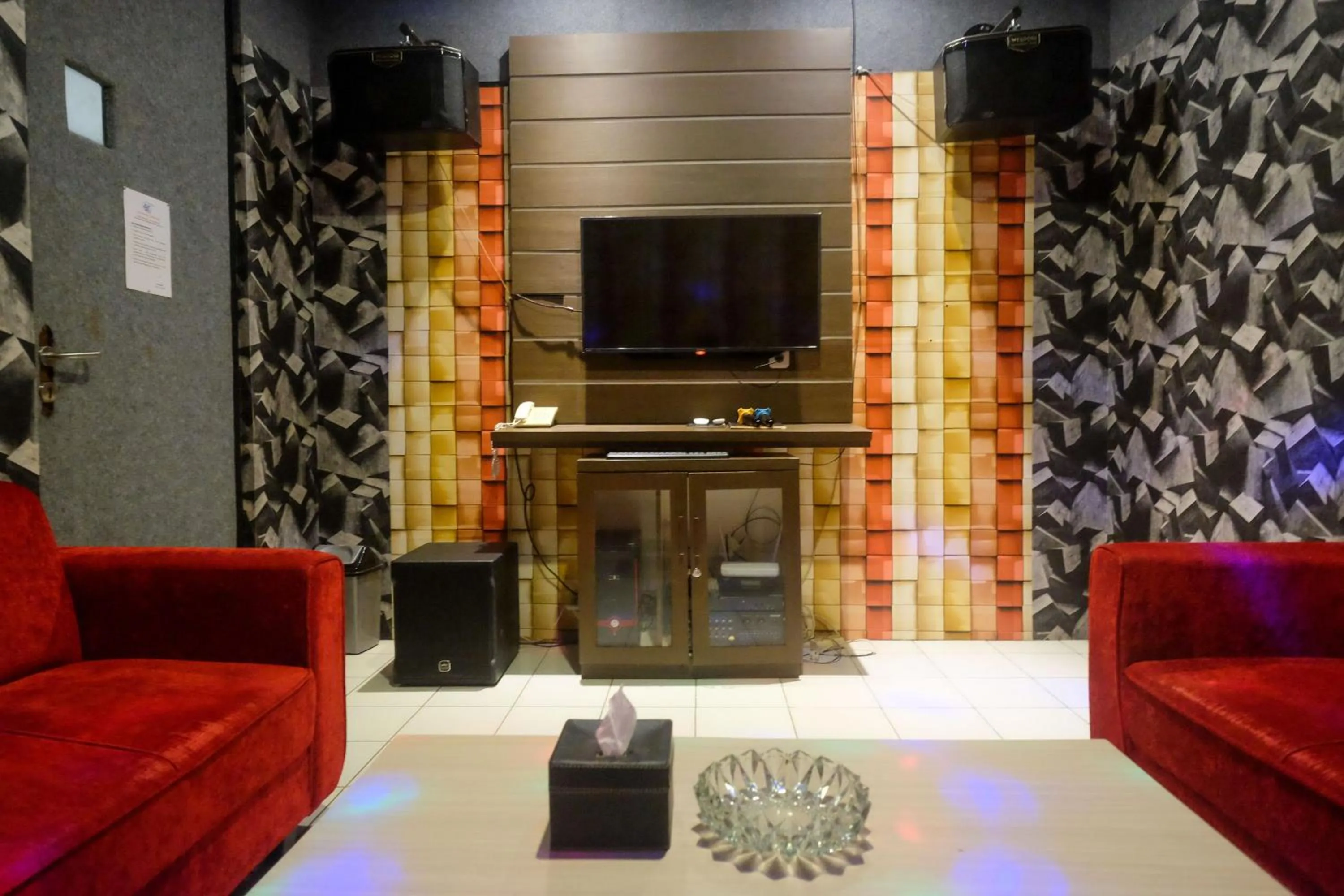 Karaoke in Urbanview Hotel Dedy Jaya Brebes