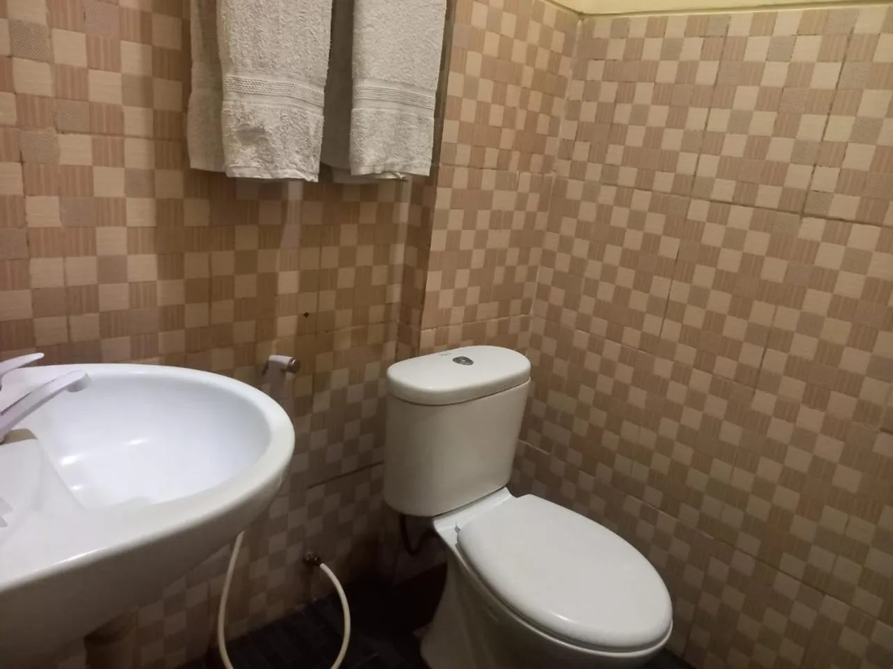 Bathroom in Urbanview Hotel Dedy Jaya Brebes