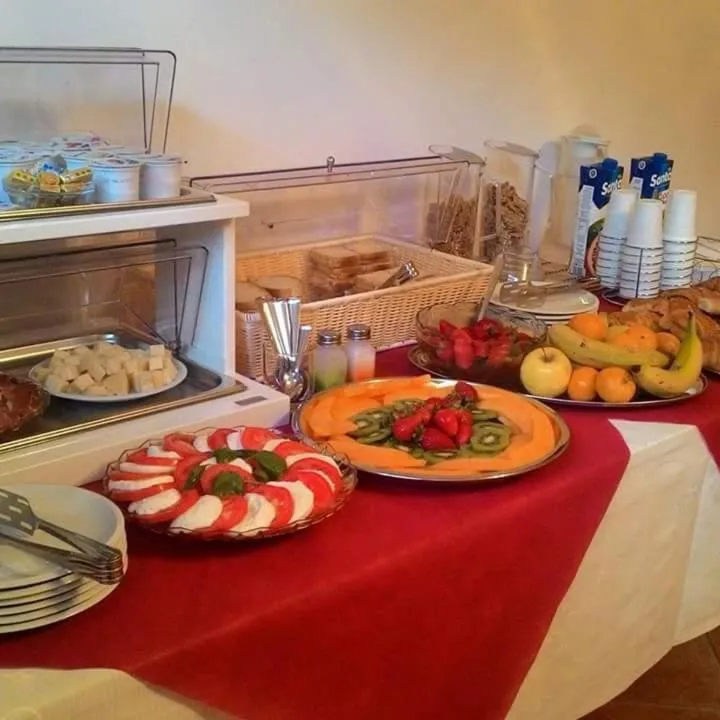 Buffet breakfast in B&B Il Quadrifoglio Tropea