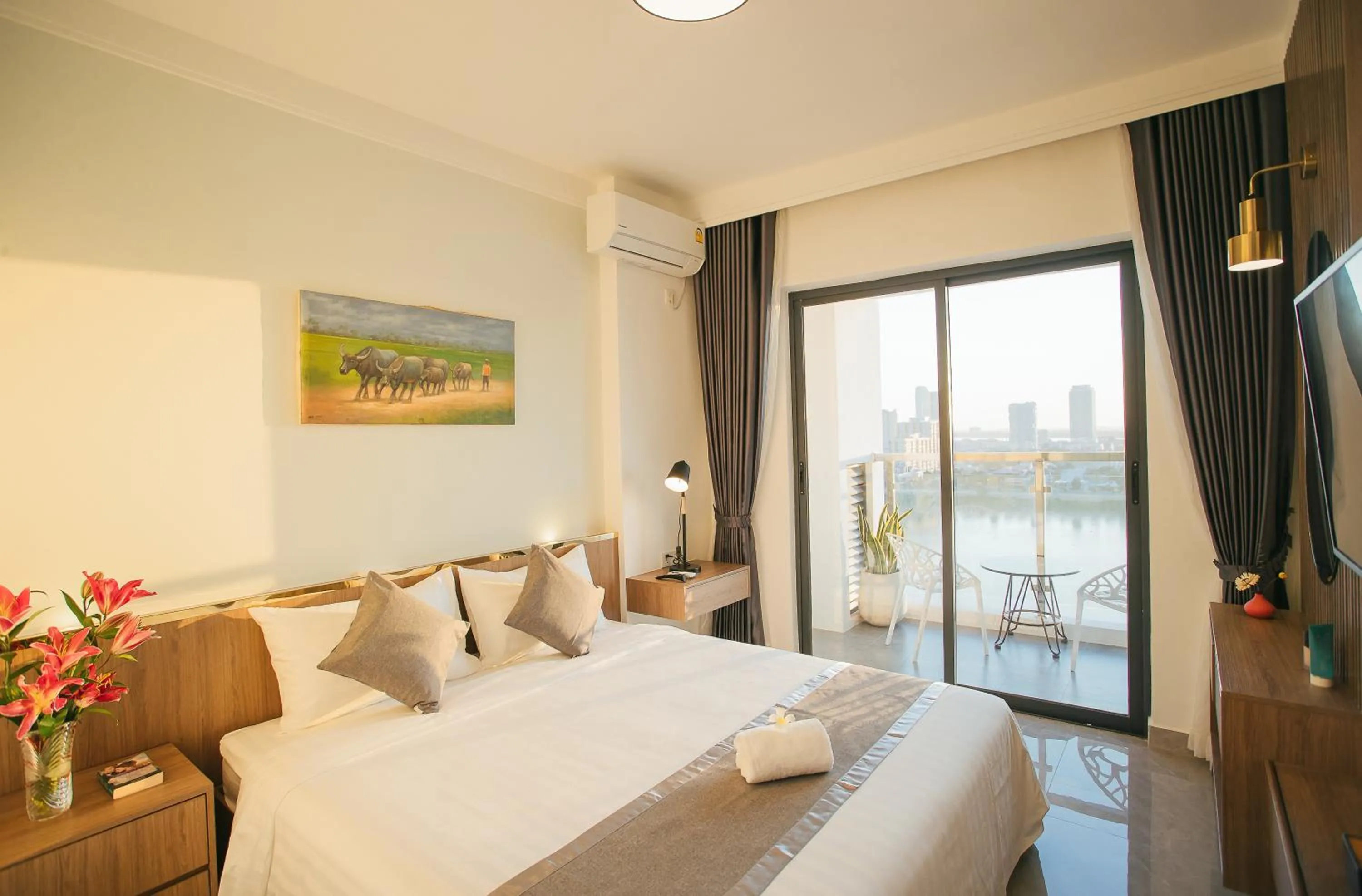 Bedroom, Bed in M9 Kirirom Hotel