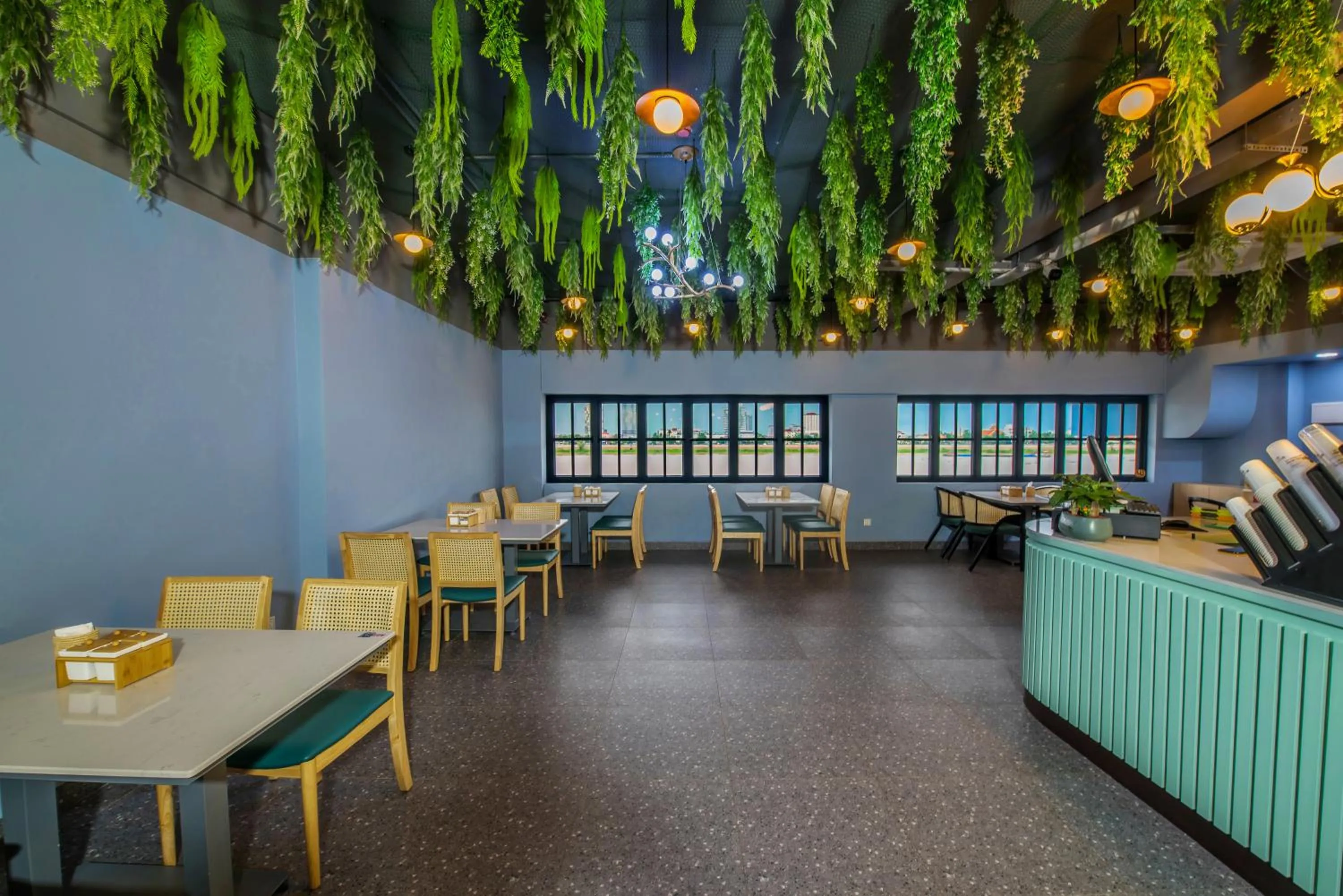 Restaurant/places to eat in M9 Kirirom Hotel