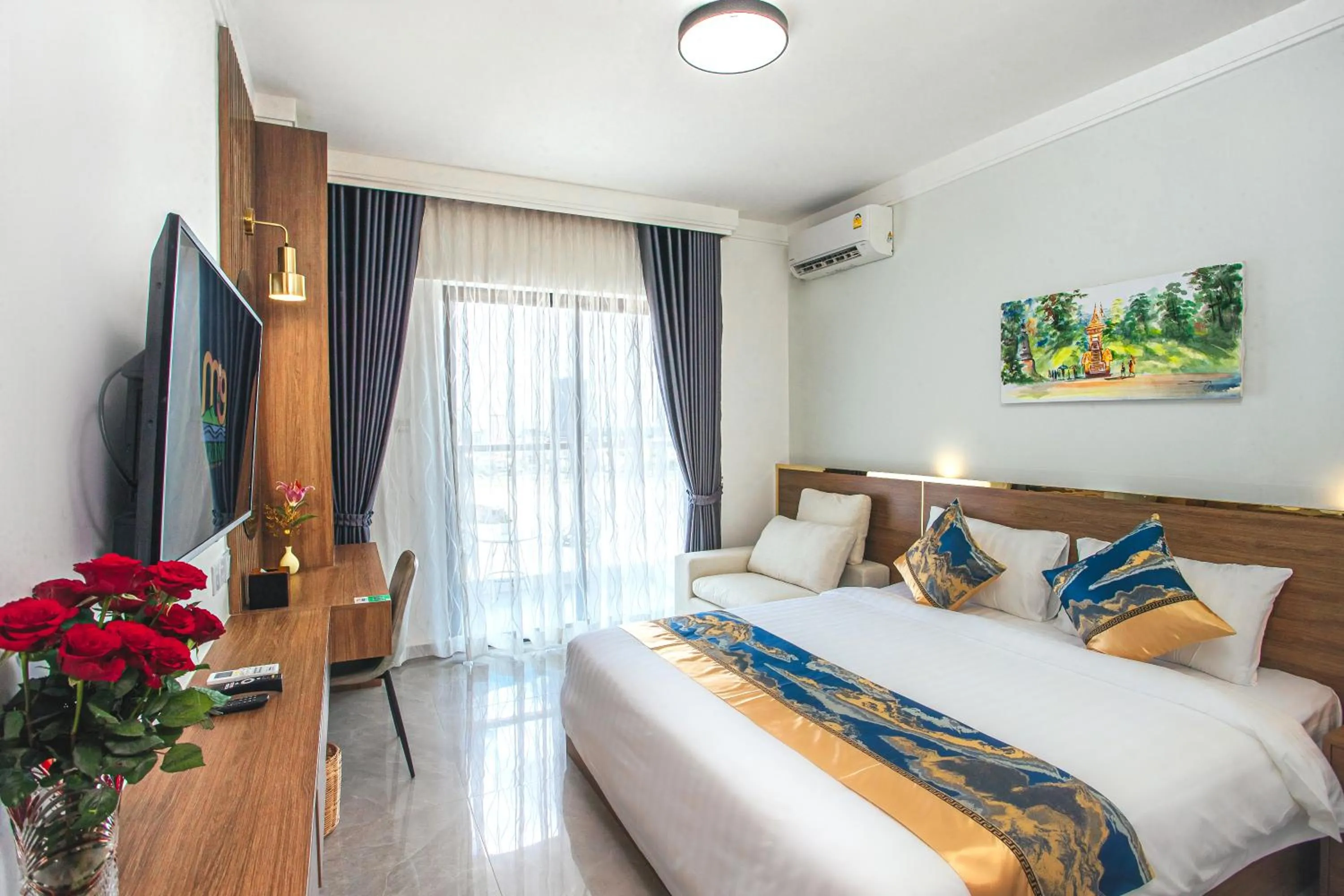 Photo of the whole room, Bed in M9 Kirirom Hotel