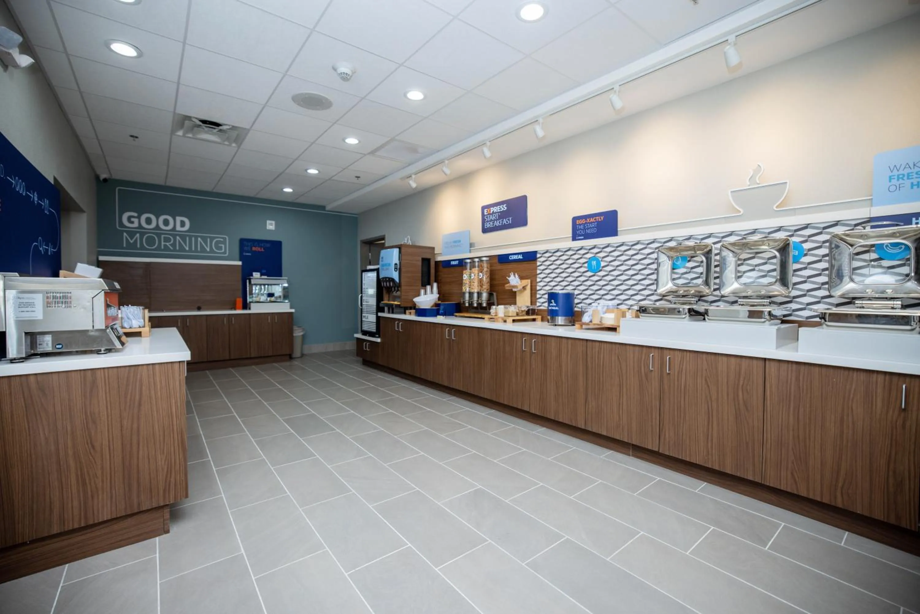 Breakfast in Holiday Inn Express & Suites Tampa Stadium - Airport Area by IHG