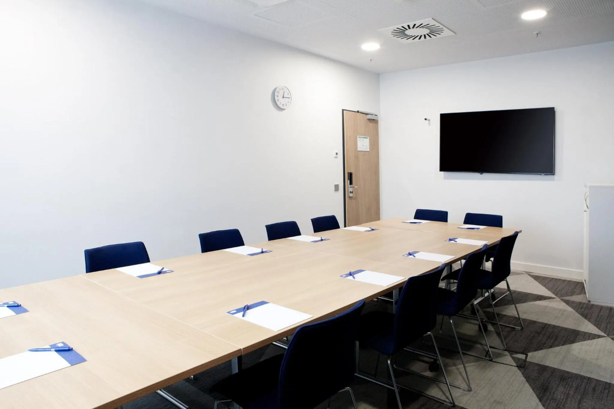 Meeting/conference room in Holiday Inn Express Bochum by IHG