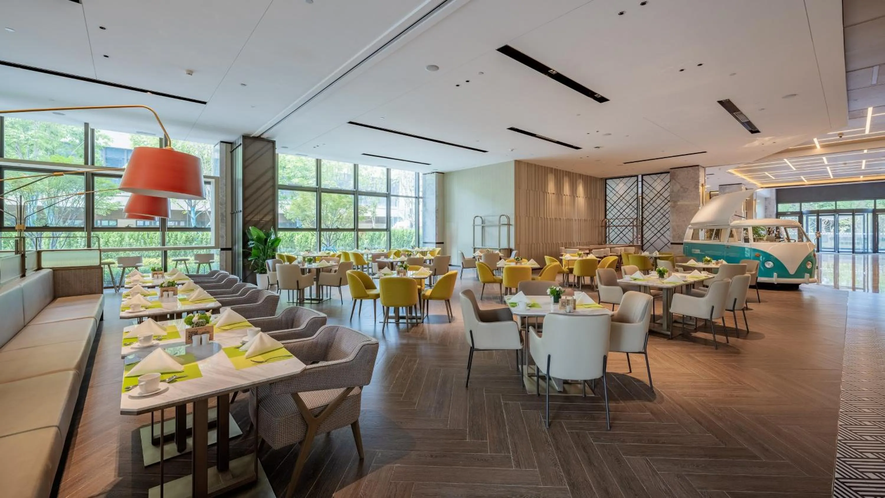 Breakfast in Holiday Inn Xi'an East by IHG