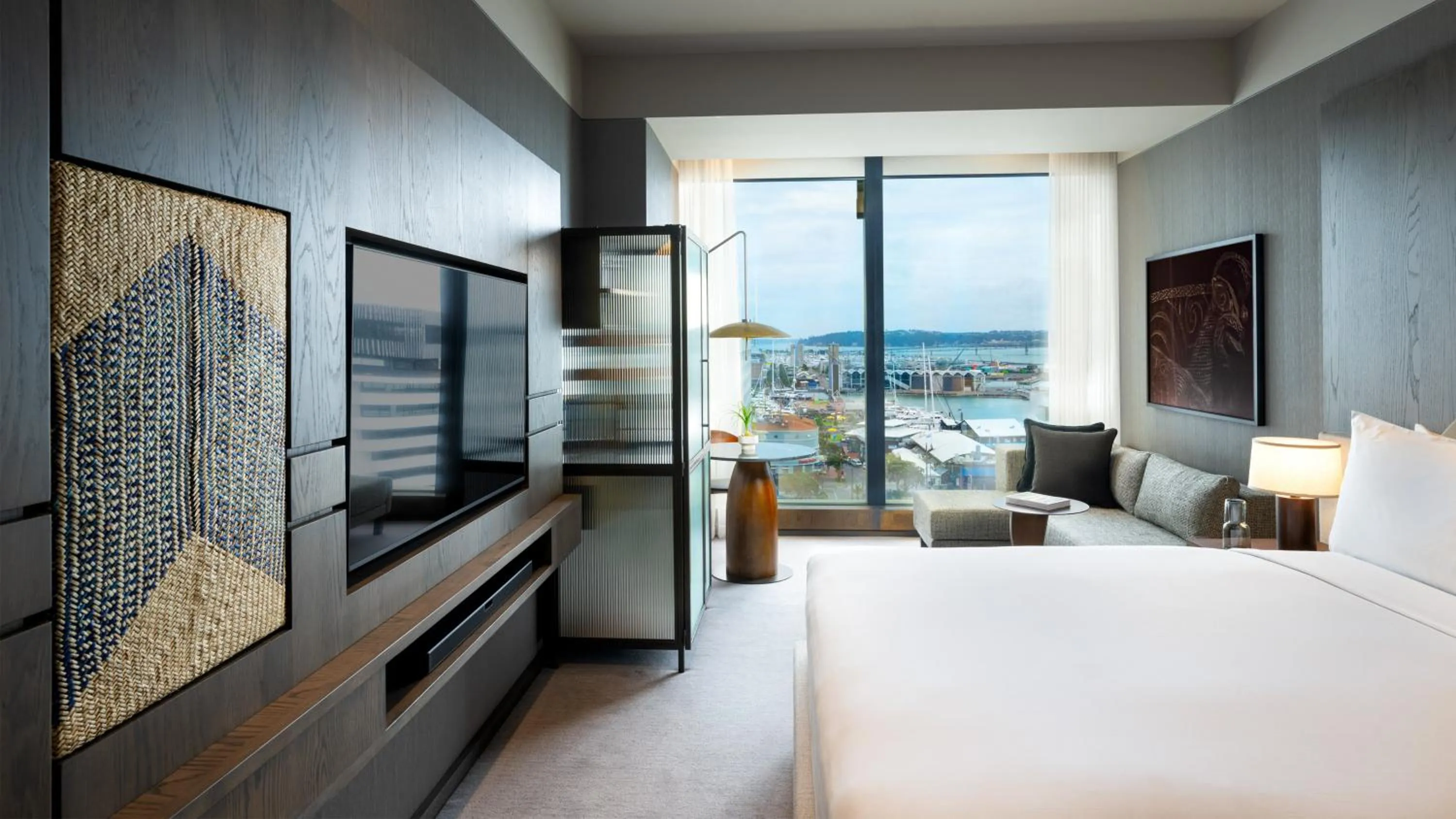 Photo of the whole room, Bed in InterContinental Auckland by IHG