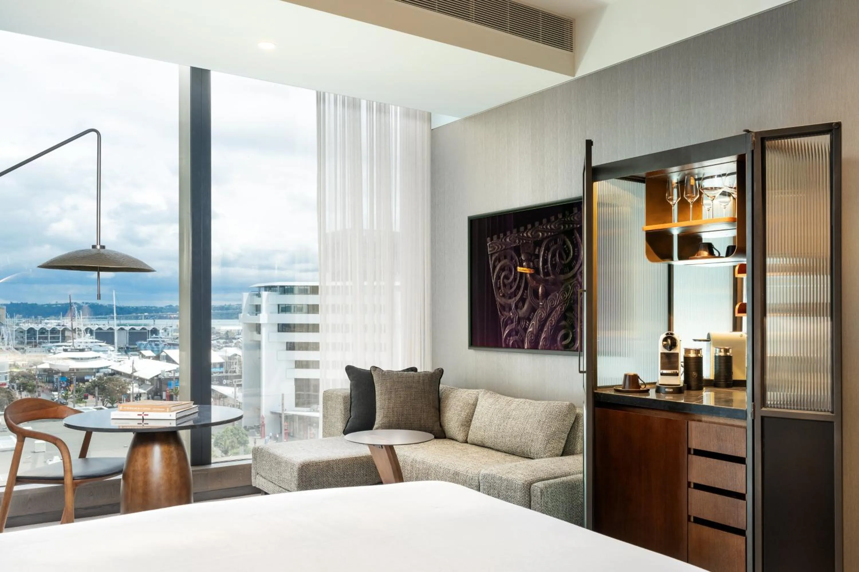 Photo of the whole room, Bed in InterContinental Auckland by IHG