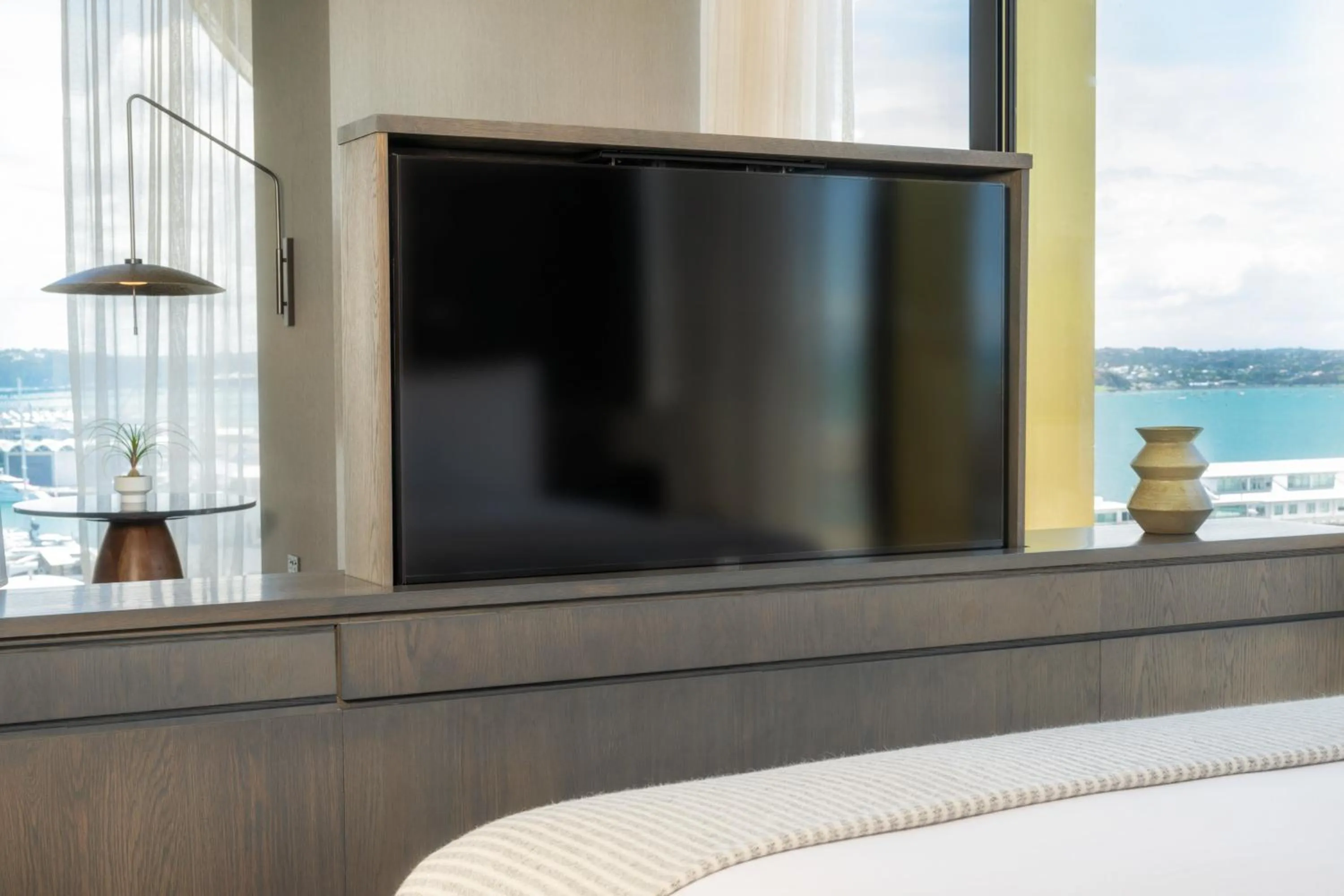 Photo of the whole room, Bed in InterContinental Auckland by IHG