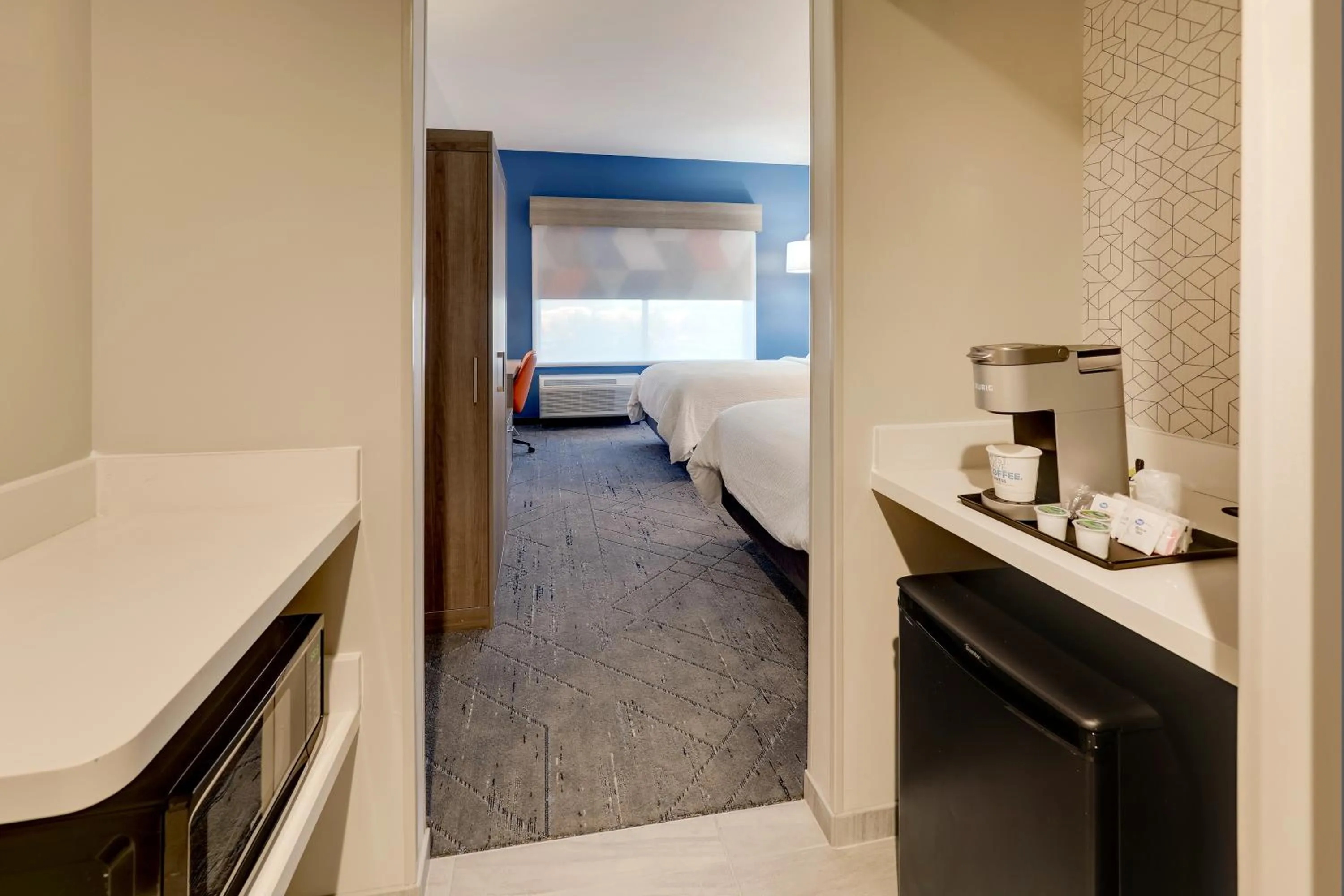 Bedroom, Bed in Holiday Inn Express Holly Springs - Raleigh Area by IHG
