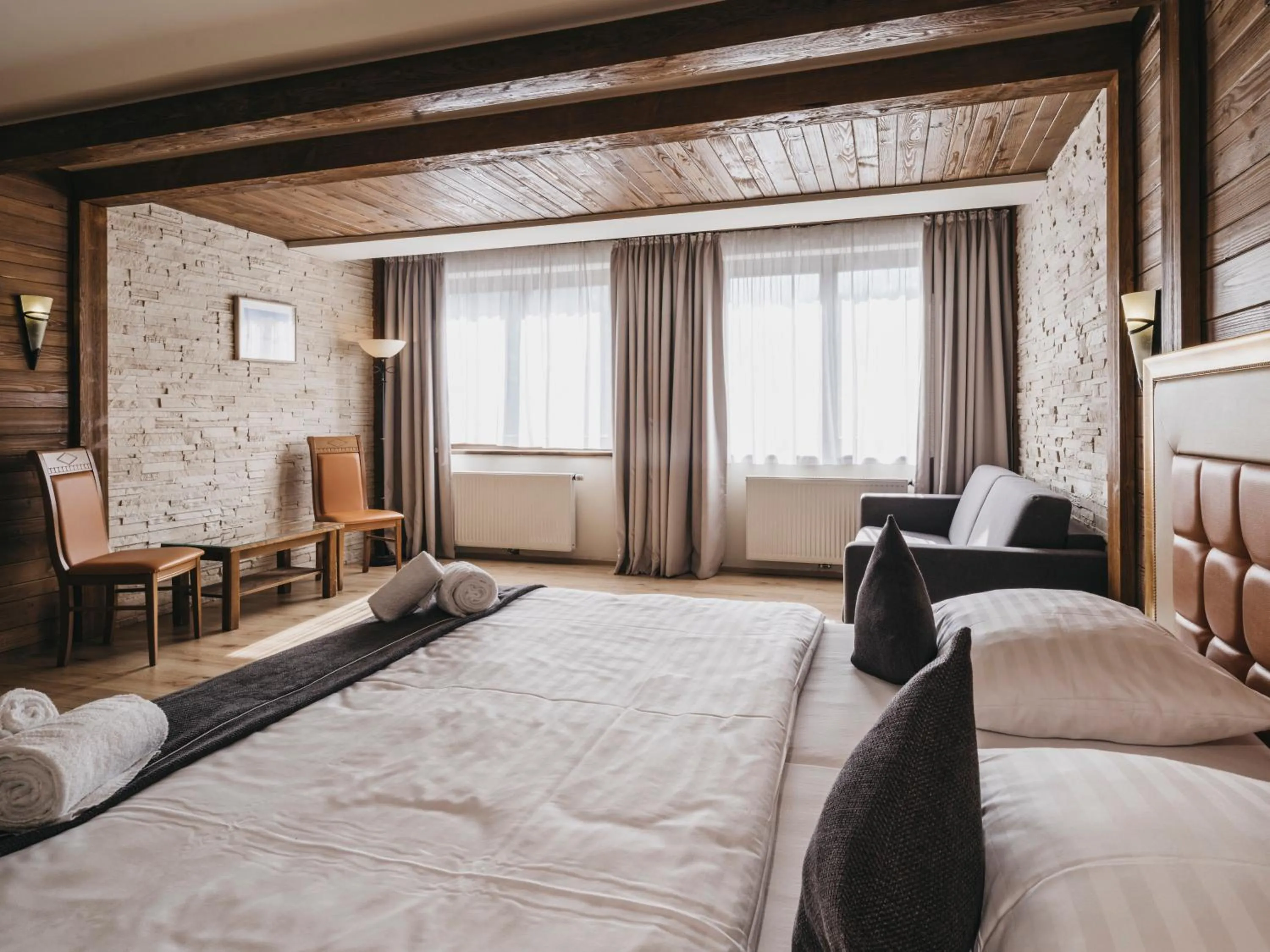 Photo of the whole room in Hotel Victoria by VAYA