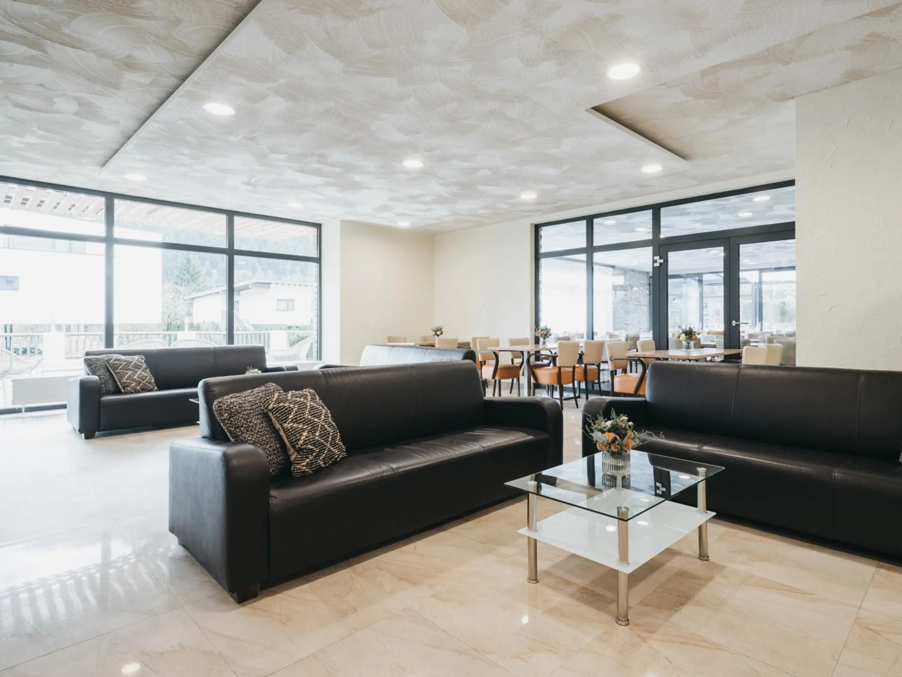 Lounge or bar in Hotel Victoria by VAYA