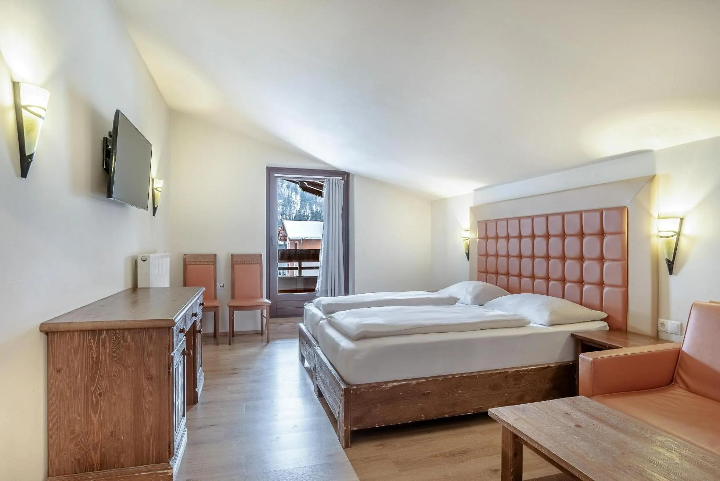 Photo of the whole room, Bed in Hotel Victoriya