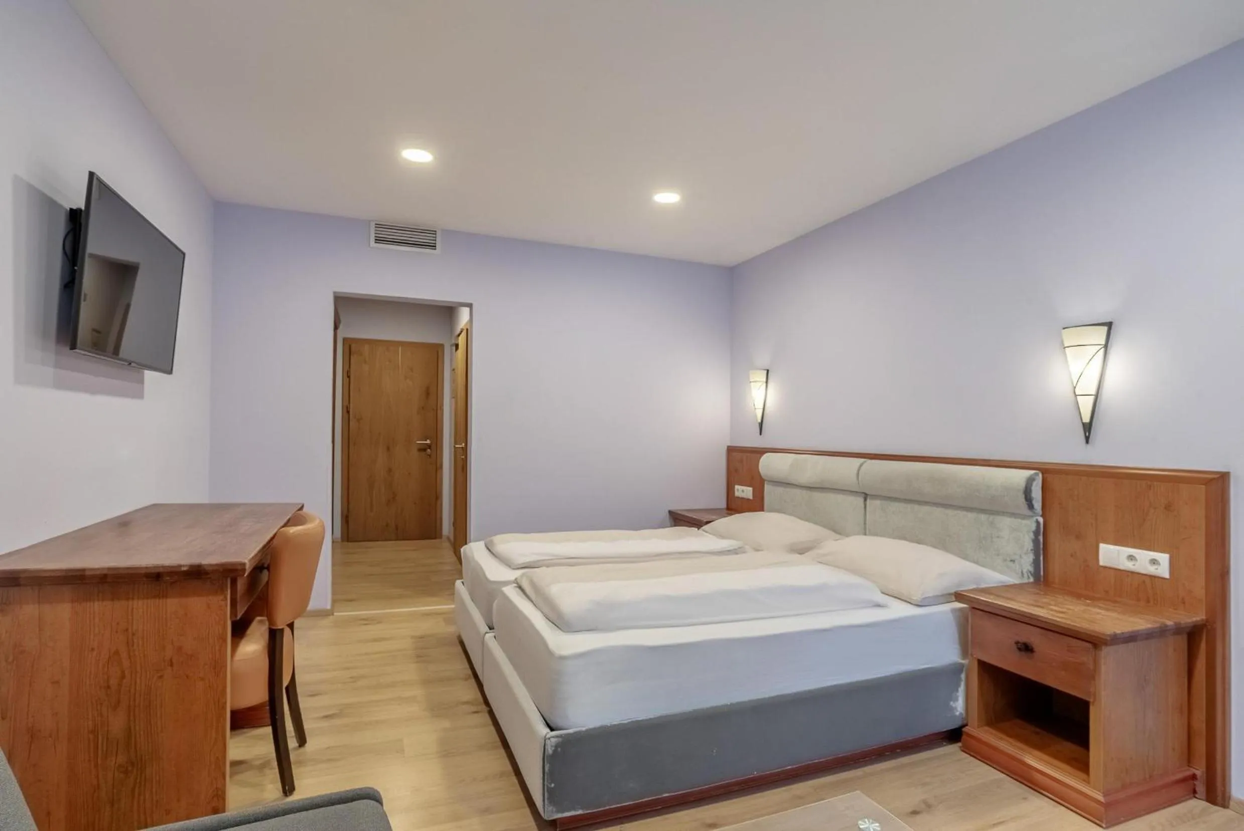 Photo of the whole room, Bed in Hotel Victoriya