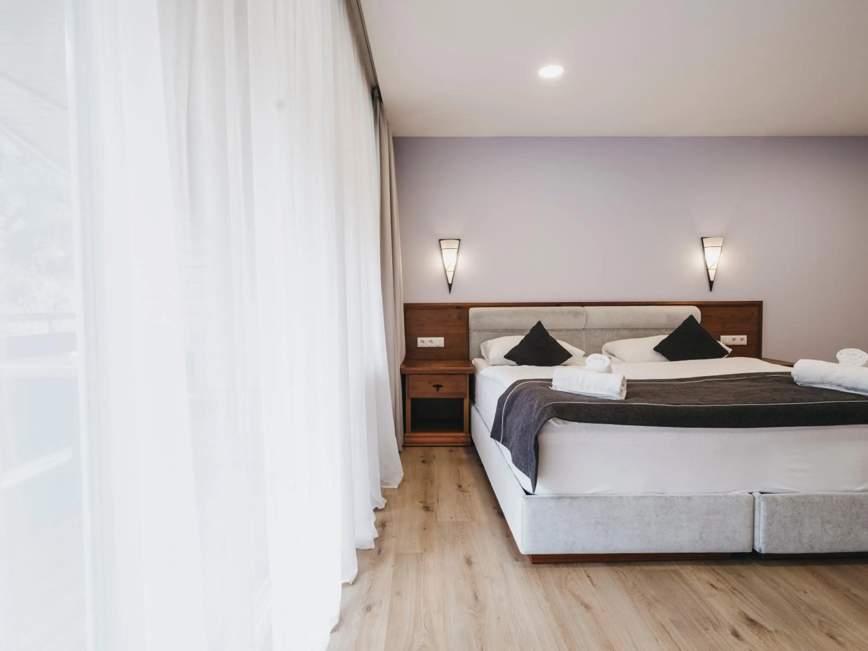 Photo of the whole room in Hotel Victoria by VAYA