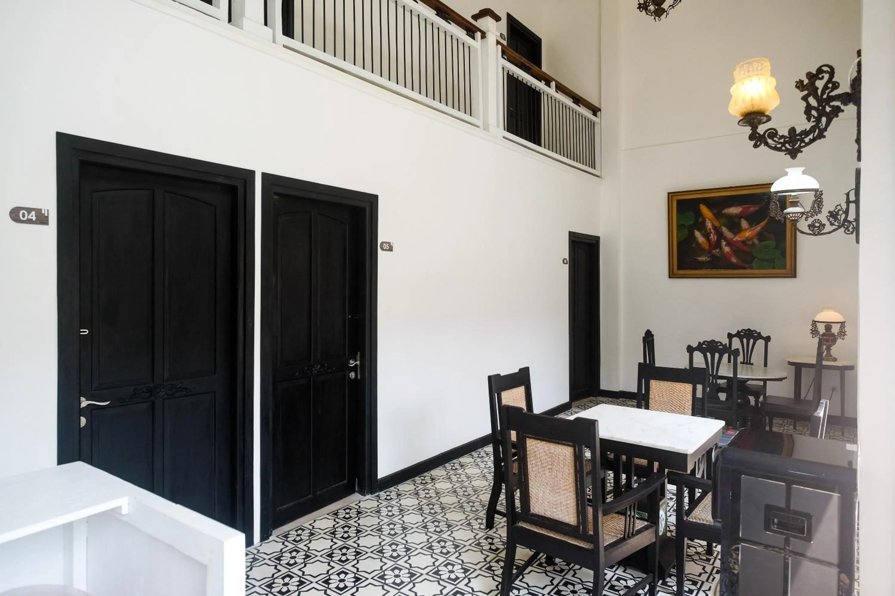 Seating area in RedDoorz Plus @ Harmonie Cepu Blora