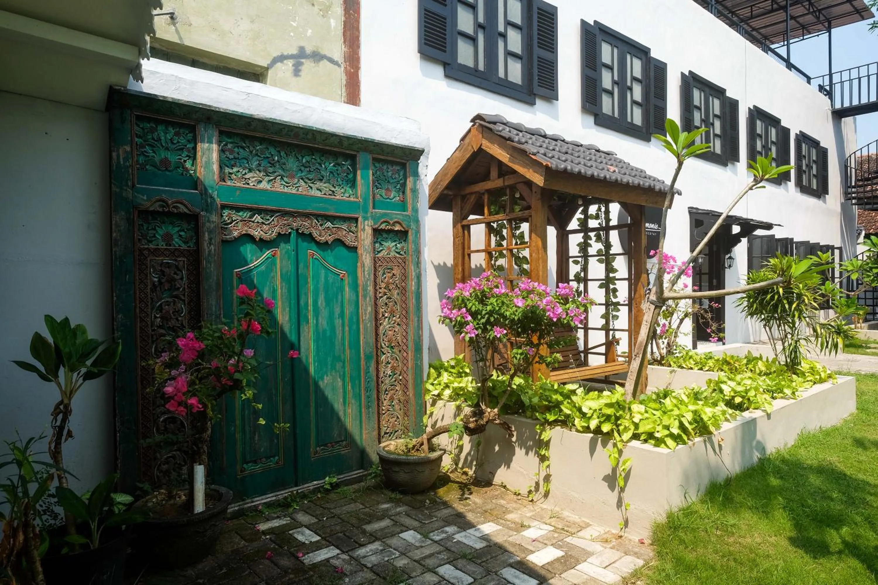 Property building in RedDoorz Plus @ Harmonie Cepu Blora