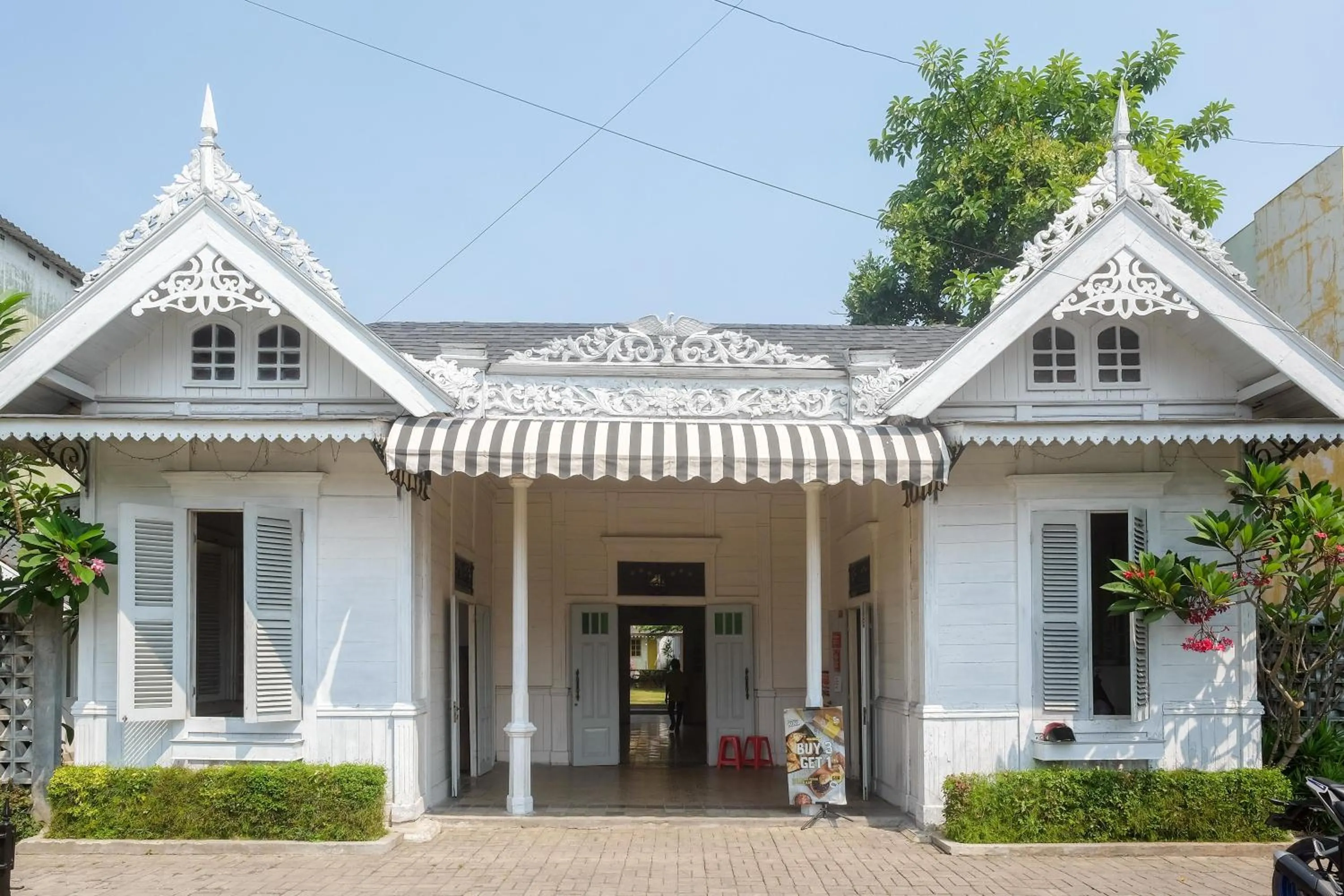 Property building in RedDoorz Plus @ Harmonie Cepu Blora